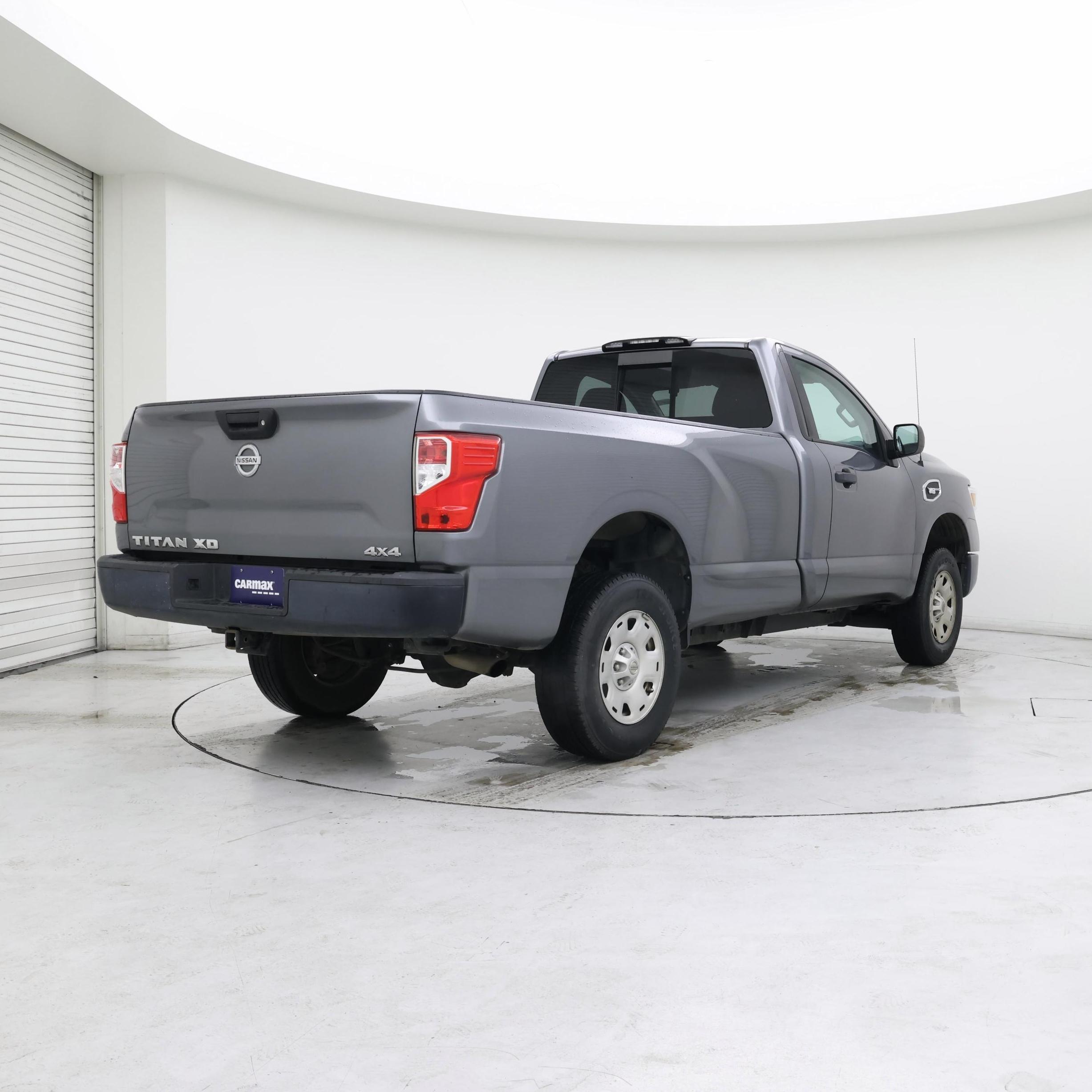 Thumbnail: 2017 Nissan Titan - 8