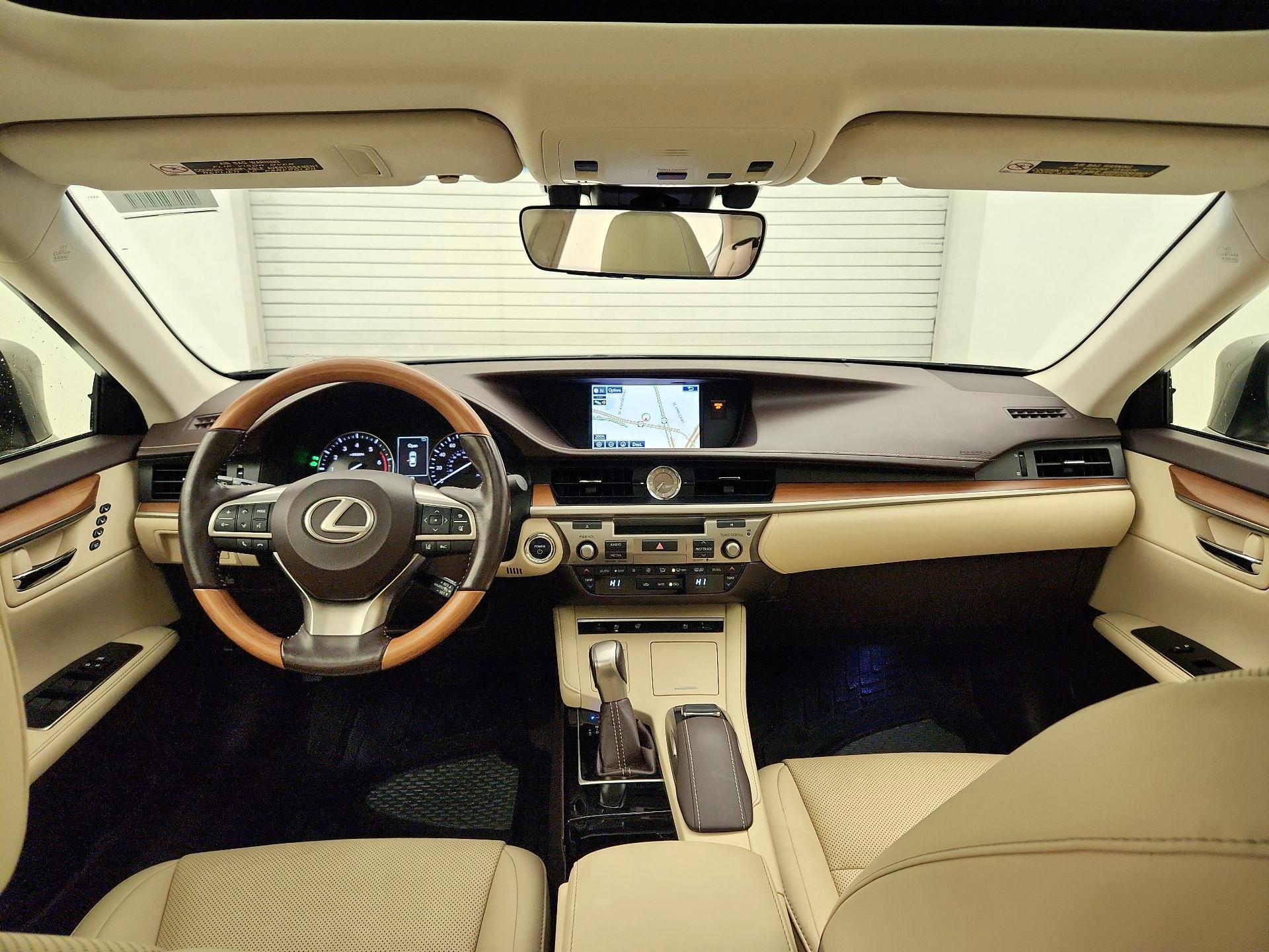 Thumbnail: 2016 Lexus ES - 9