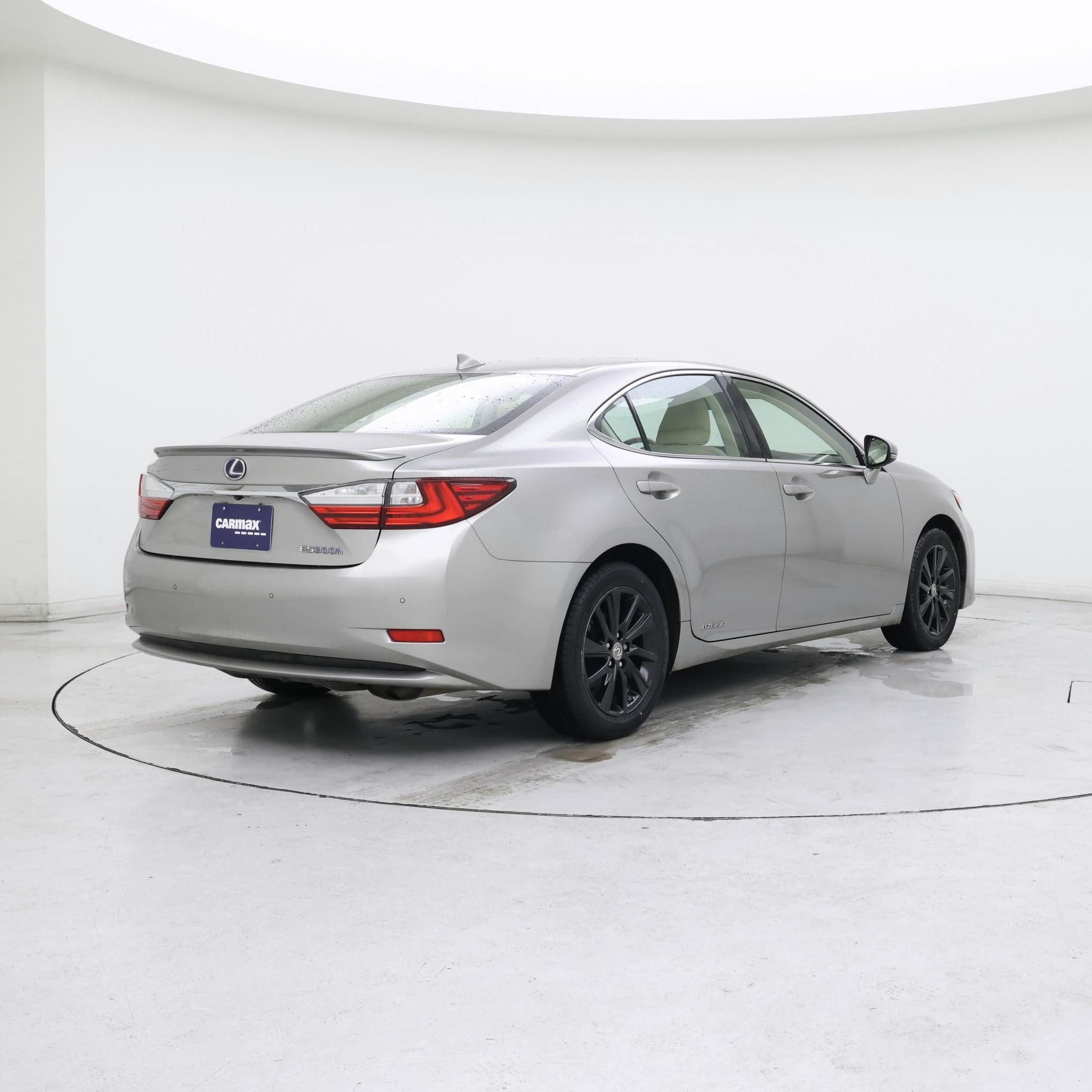 Thumbnail: 2016 Lexus ES - 8
