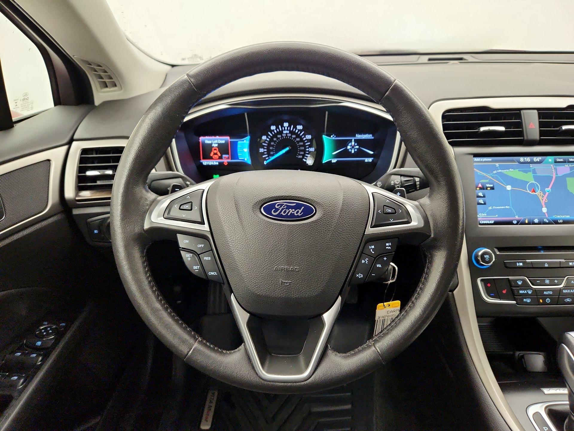 Thumbnail: 2016 Ford Fusion - 10