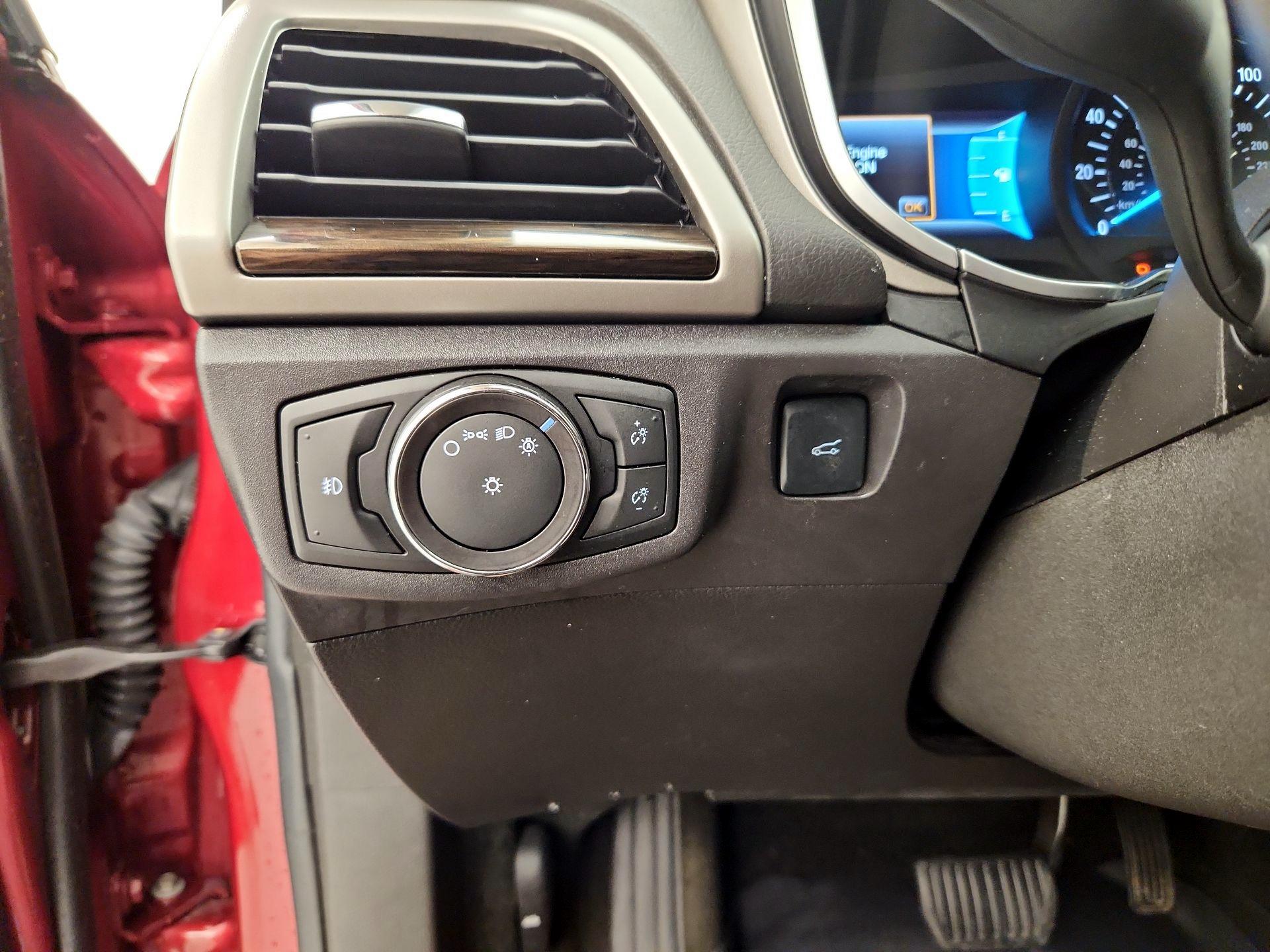 Thumbnail: 2016 Ford Fusion - 13