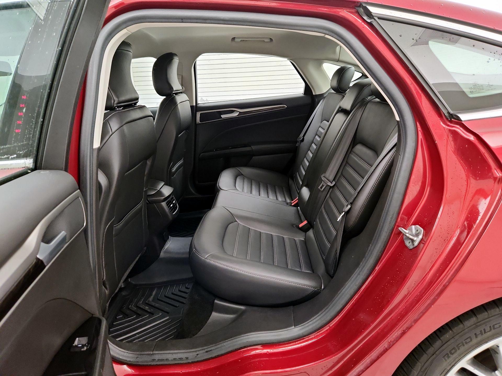 Thumbnail: 2016 Ford Fusion - 20