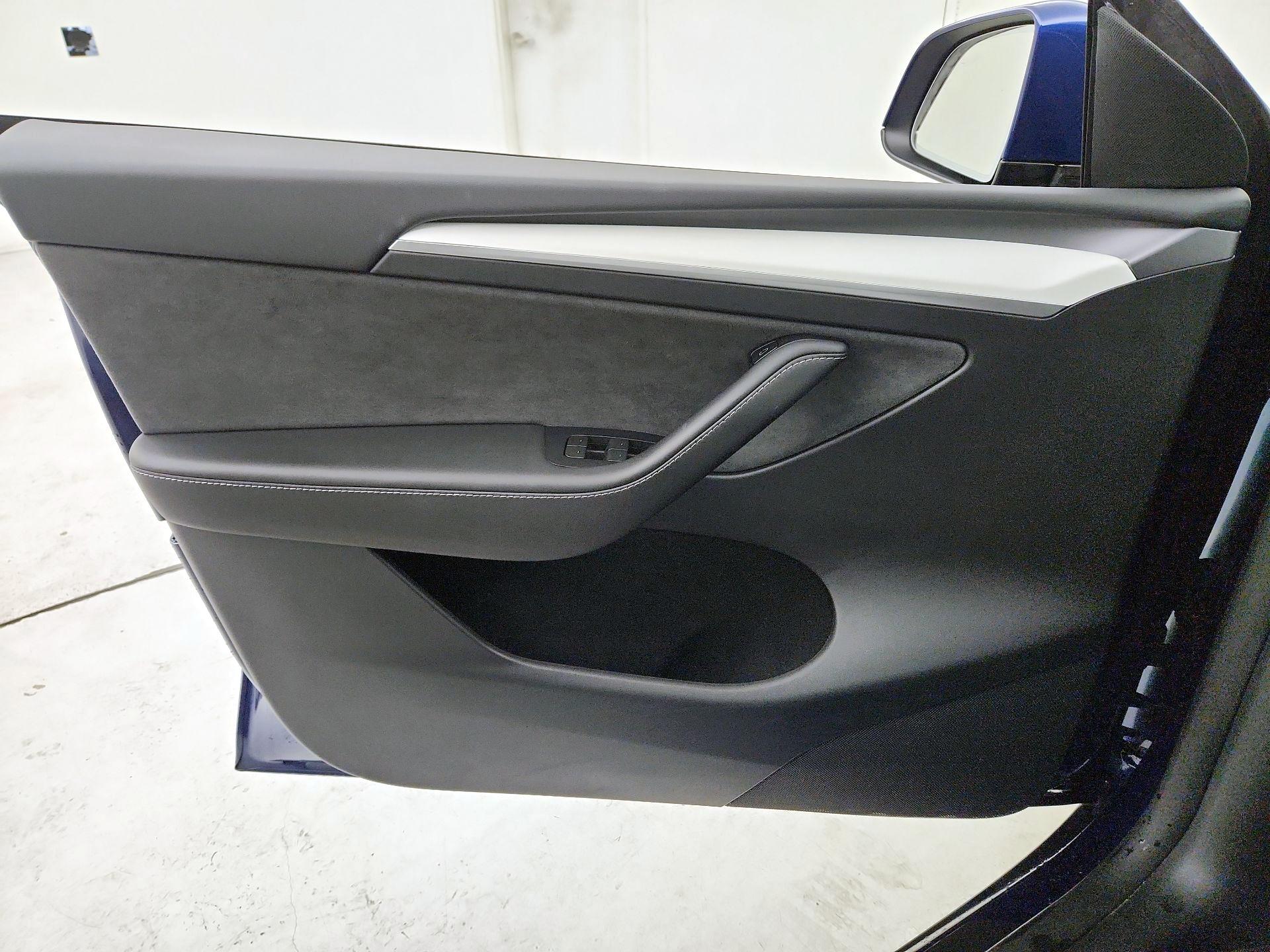 Thumbnail: 2024 Tesla Model Y - 12