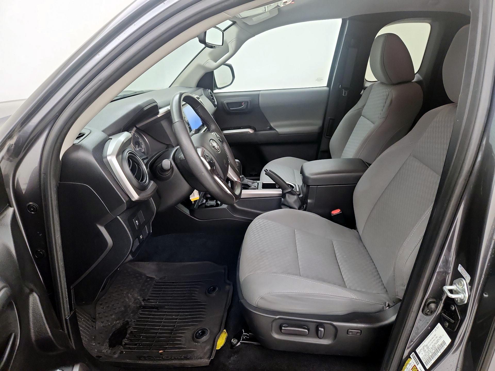 Thumbnail: 2022 Toyota Tacoma - 11