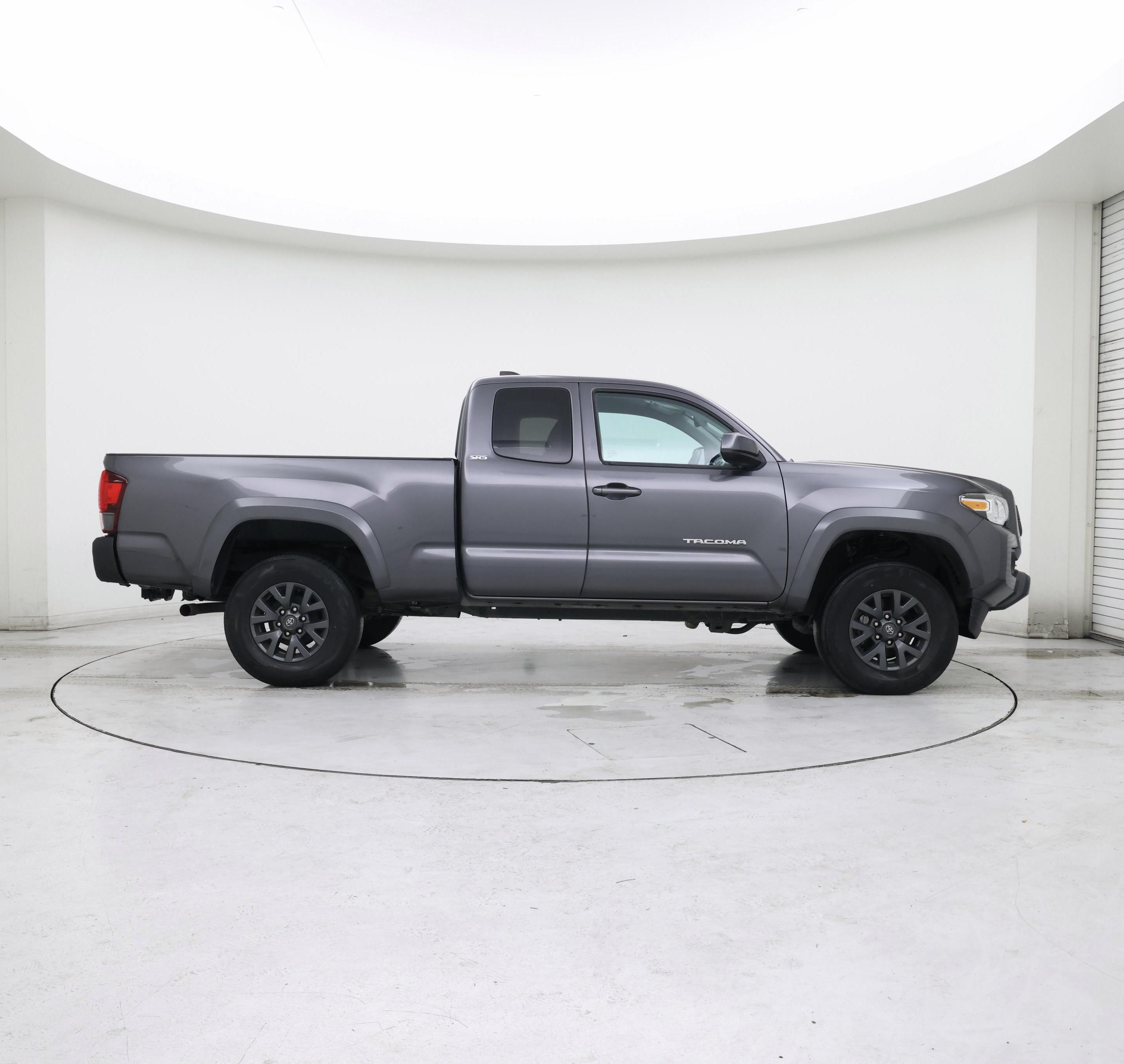 Thumbnail: 2022 Toyota Tacoma - 7