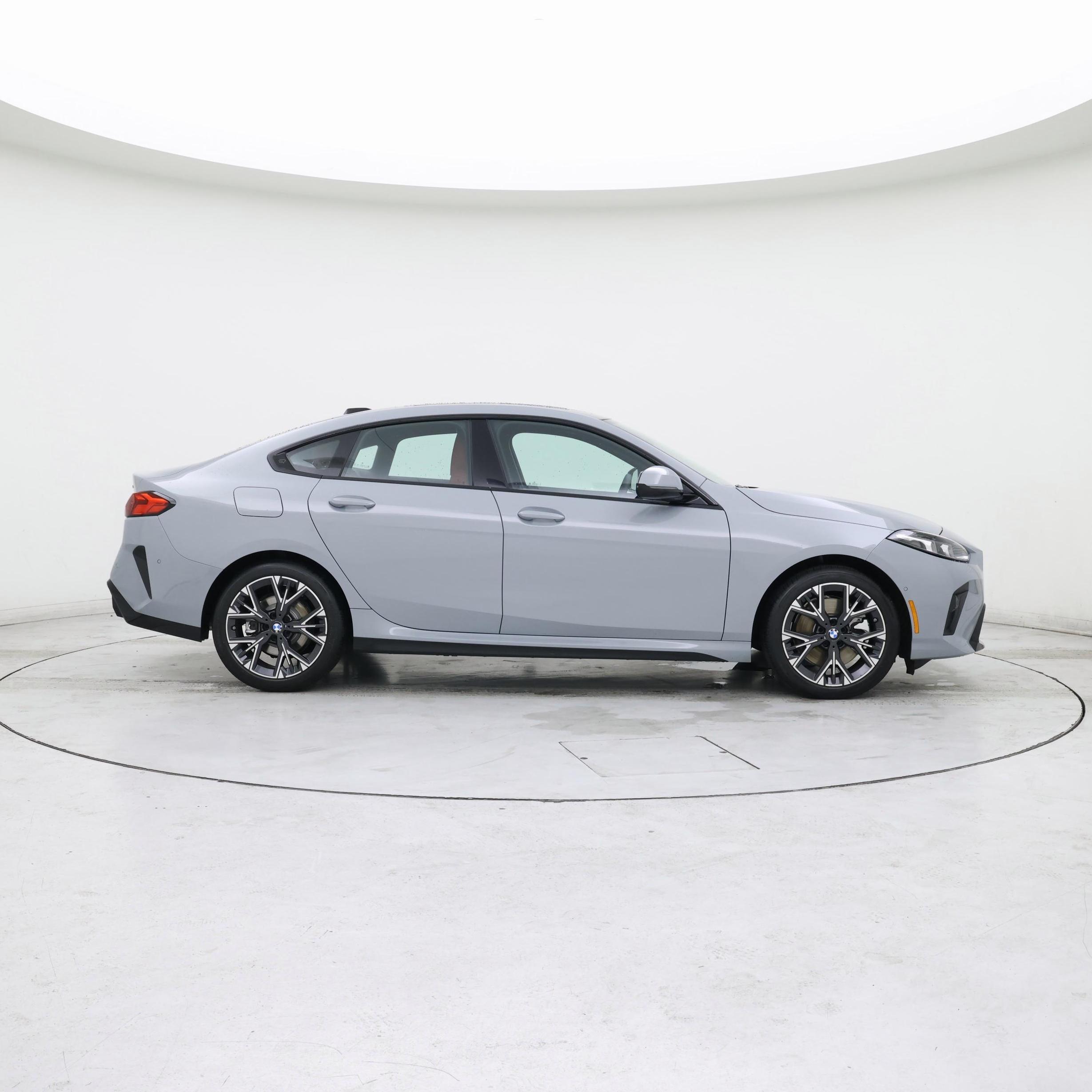 Thumbnail: 2025 BMW 2 Series - 7