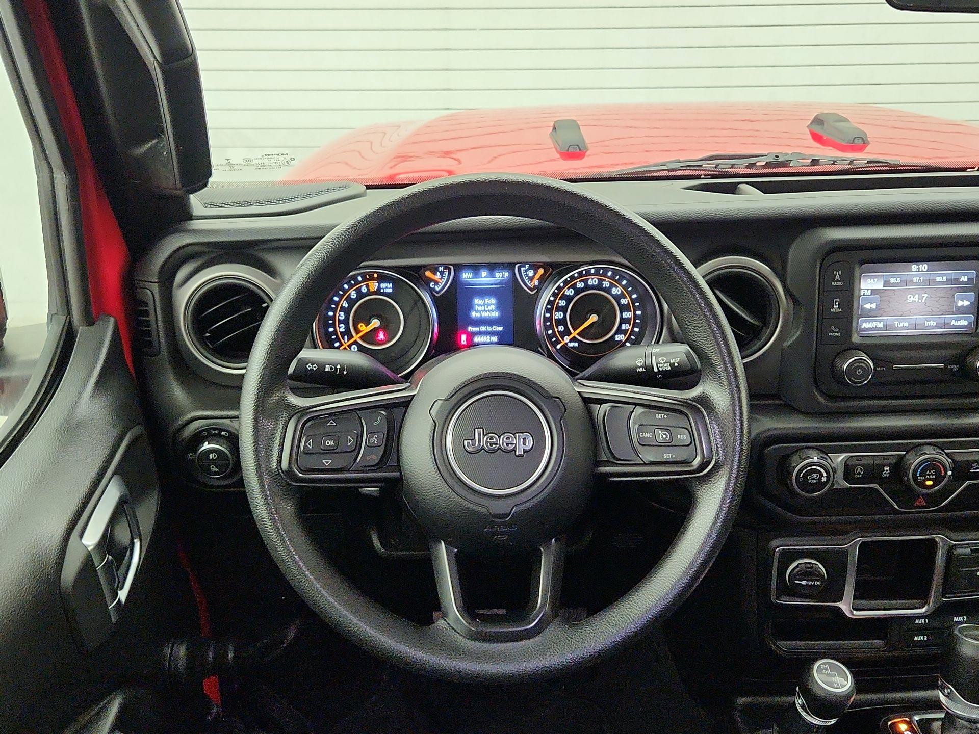 Thumbnail: 2021 Jeep Gladiator - 10