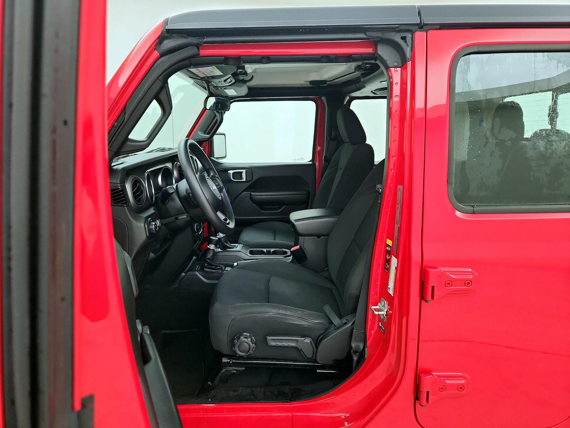 Thumbnail: 2021 Jeep Gladiator - 11