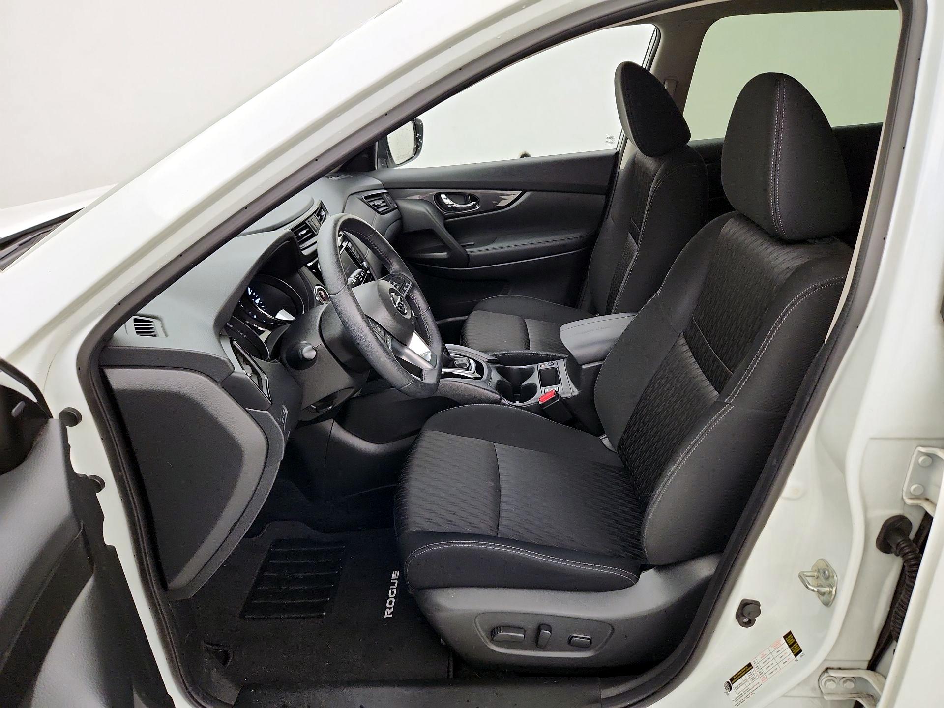 Thumbnail: 2019 Nissan Rogue - 11