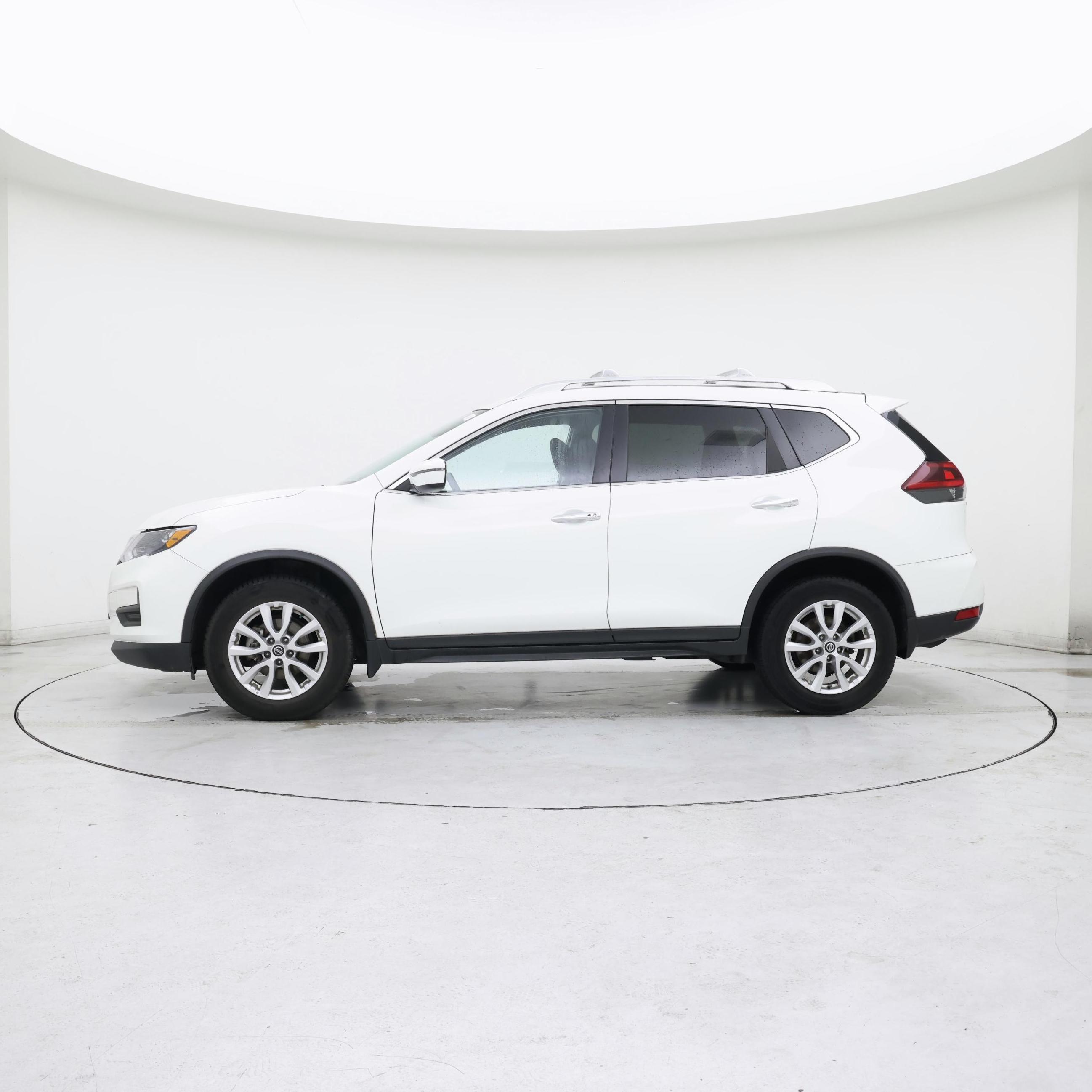 Thumbnail: 2019 Nissan Rogue - 3