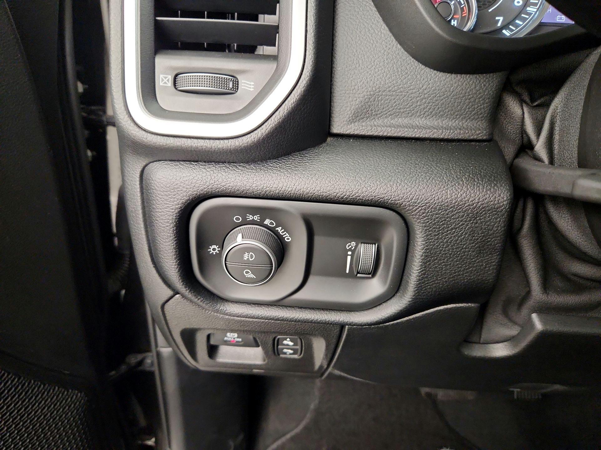 Thumbnail: 2021 RAM 1500 - 13