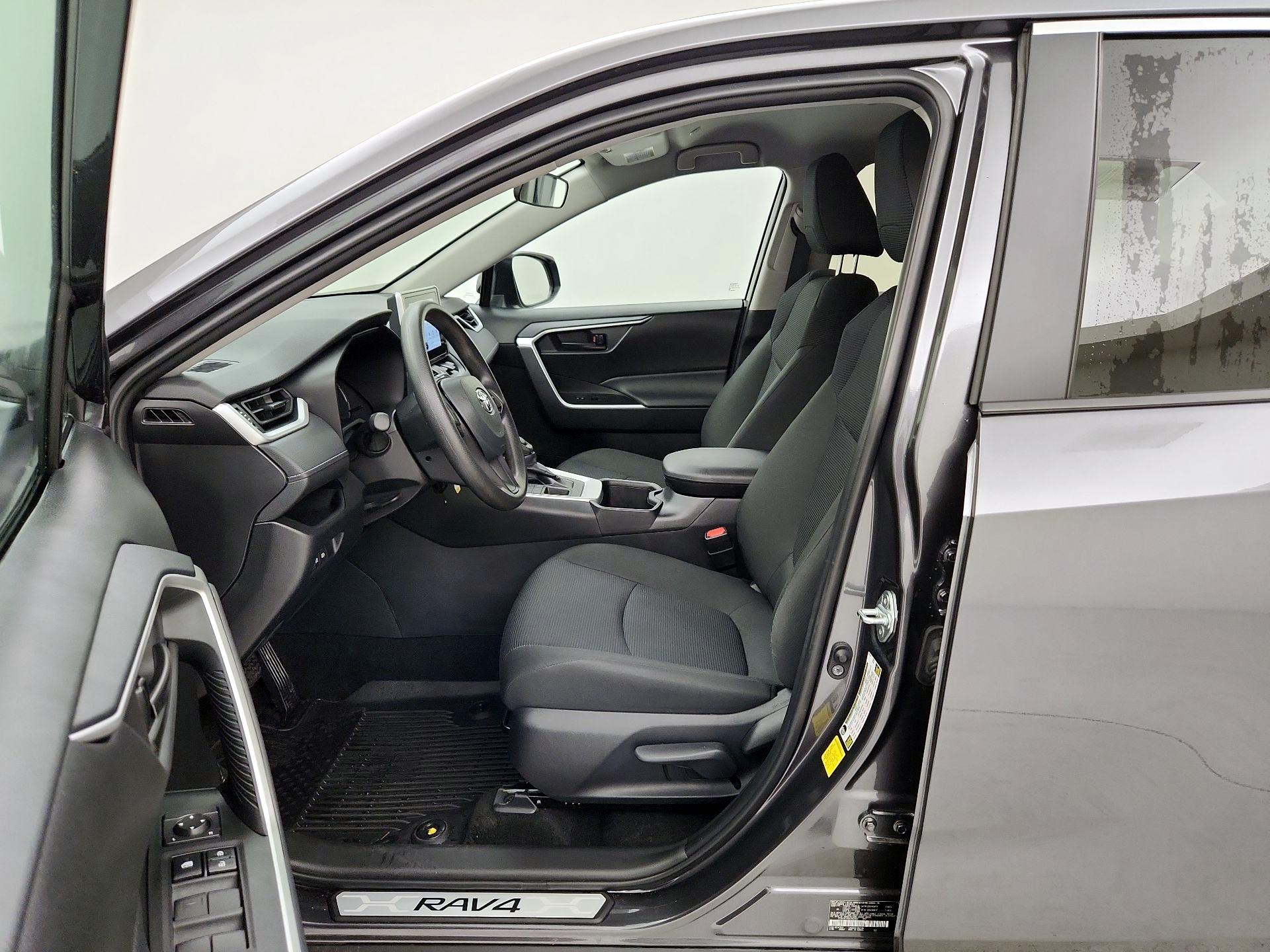 Thumbnail: 2024 Toyota RAV4 - 11