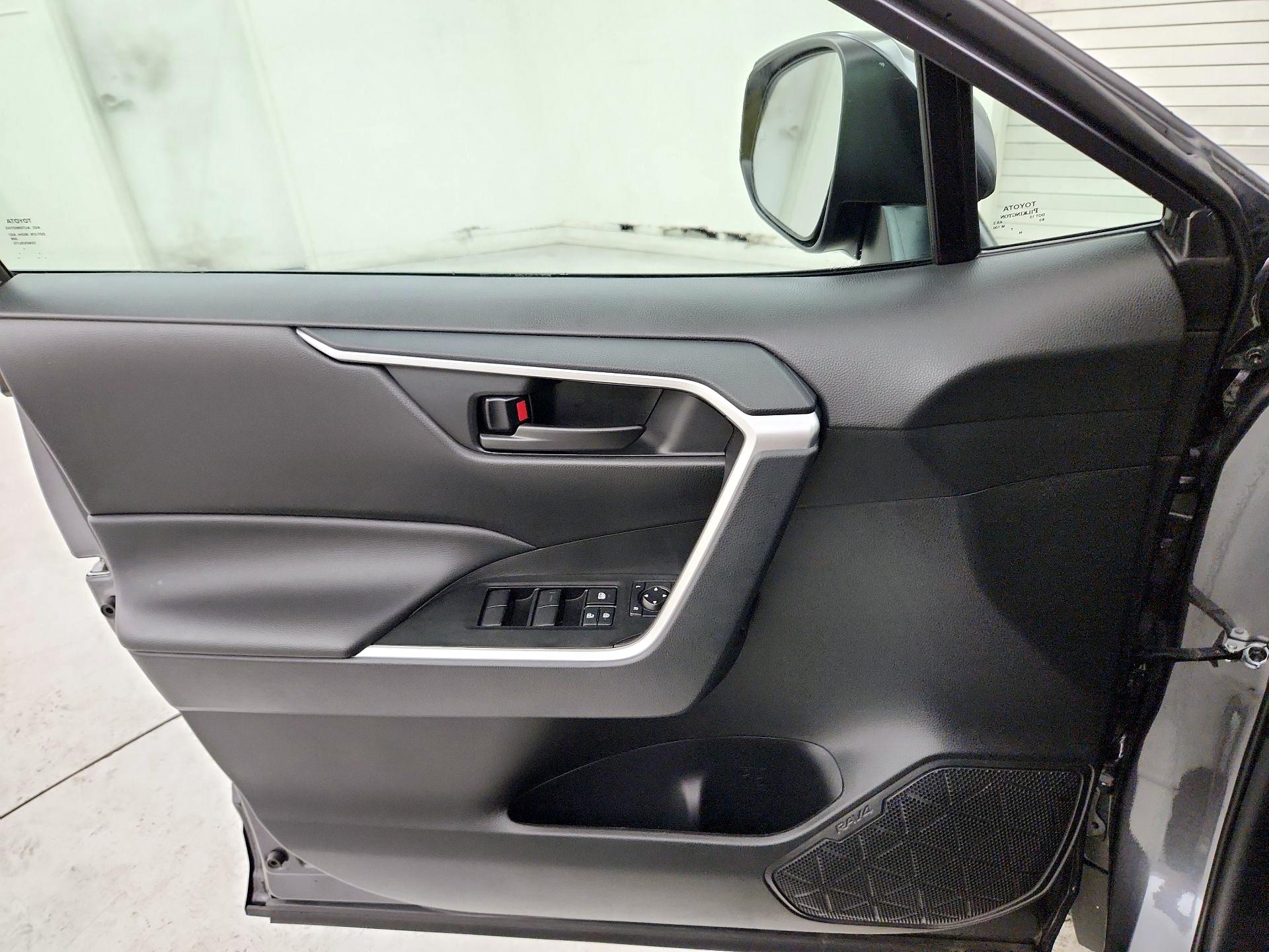 Thumbnail: 2024 Toyota RAV4 - 12