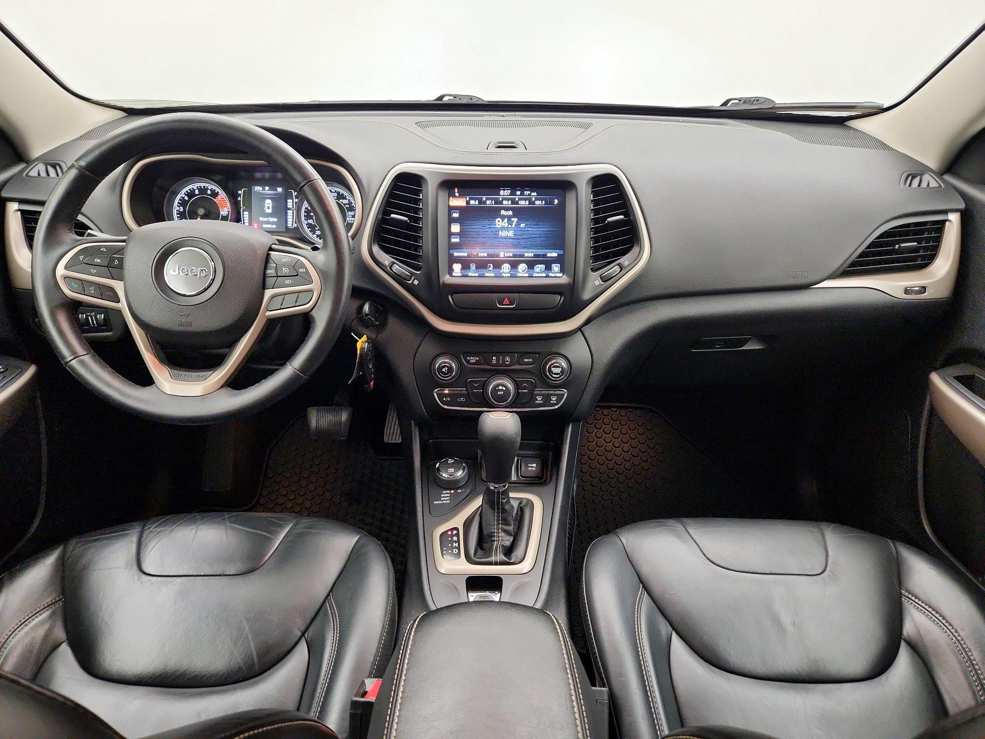 Thumbnail: 2017 Jeep Cherokee - 9