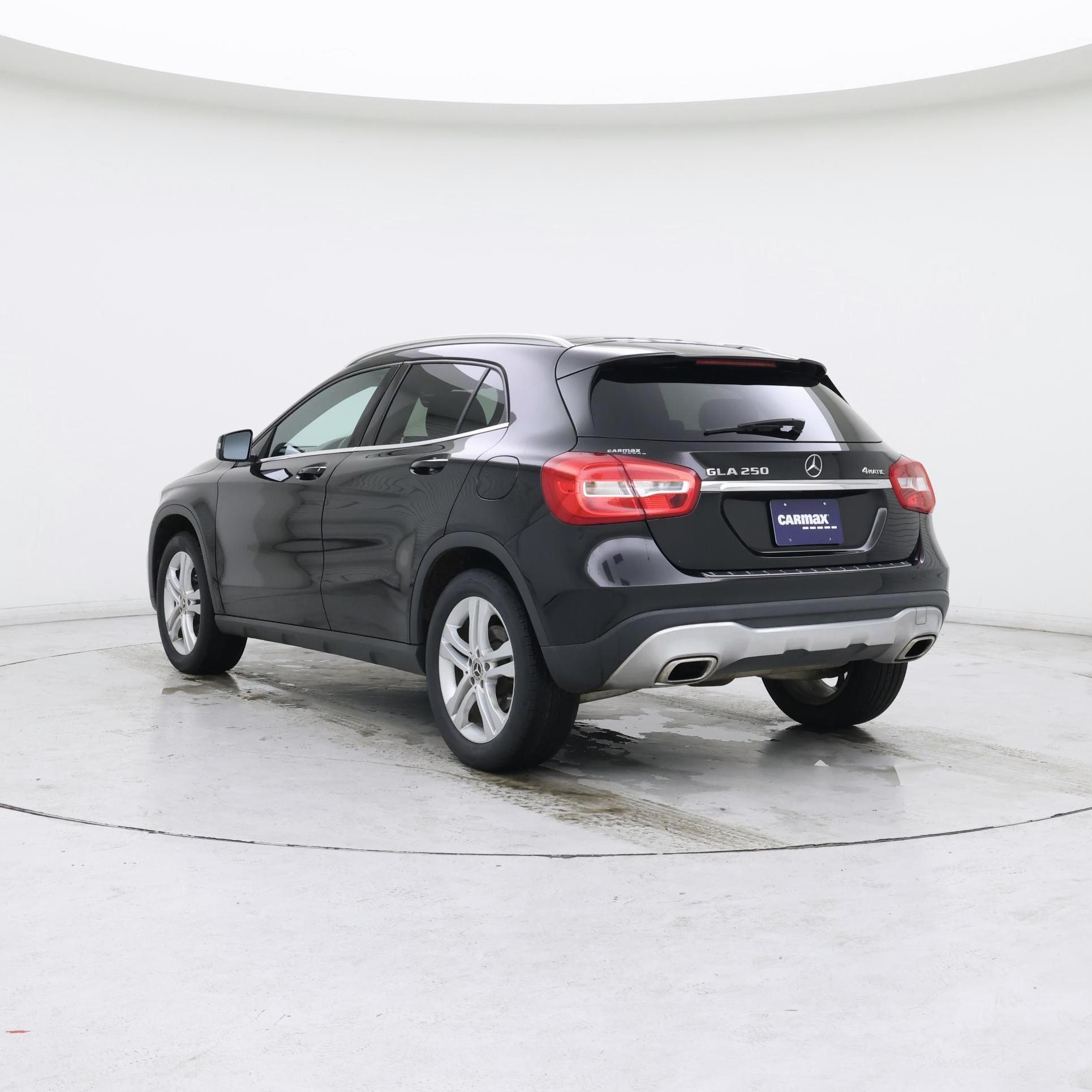 Thumbnail: 2019 Mercedes-Benz GLA - 2