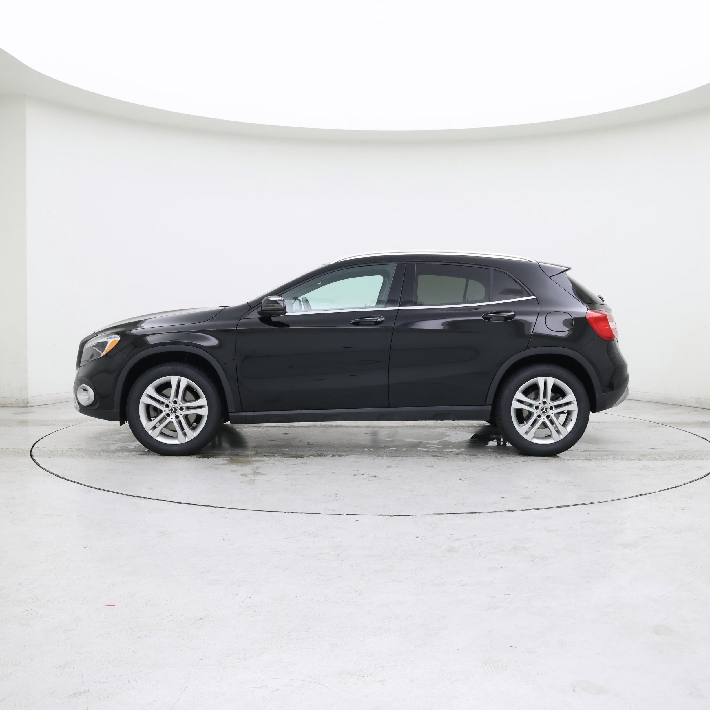 Thumbnail: 2019 Mercedes-Benz GLA - 3