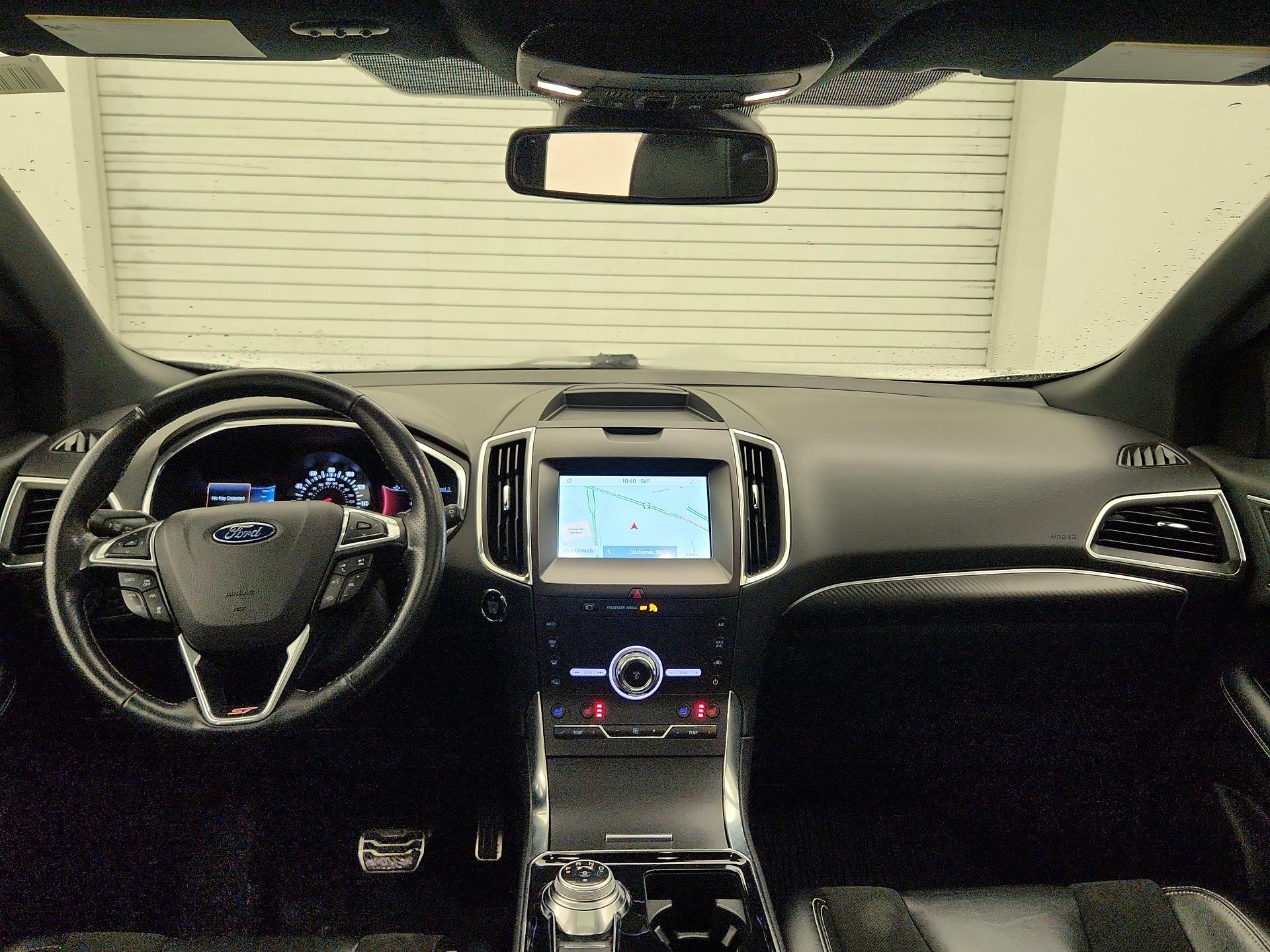 Thumbnail: 2020 Ford Edge - 9