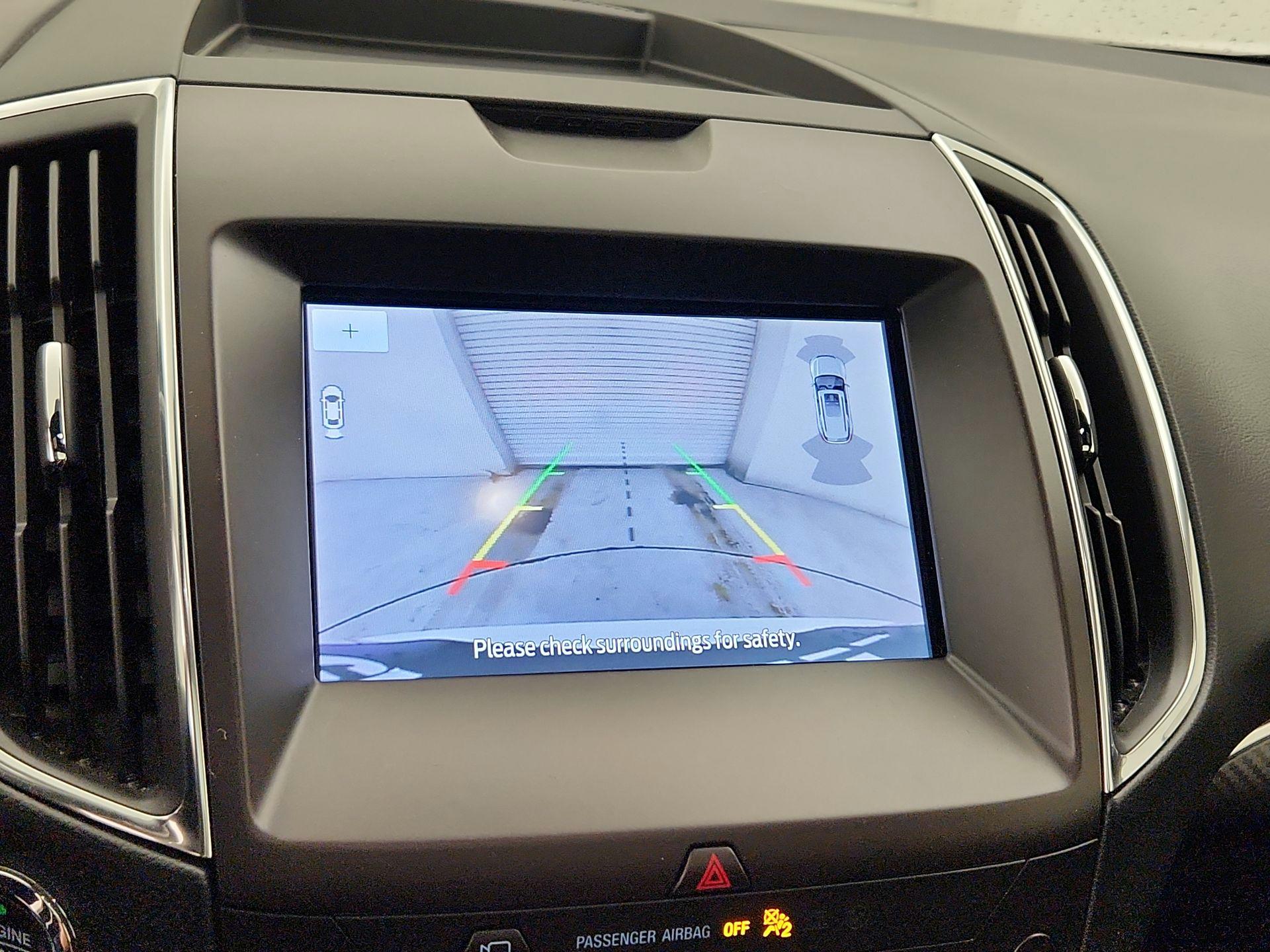 Thumbnail: 2020 Ford Edge - 15