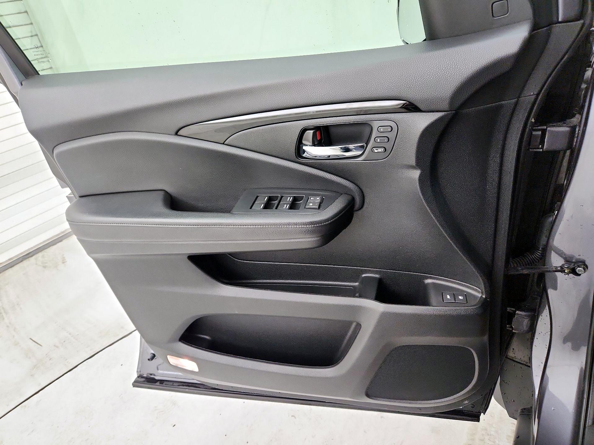 Thumbnail: 2021 Honda Passport - 12