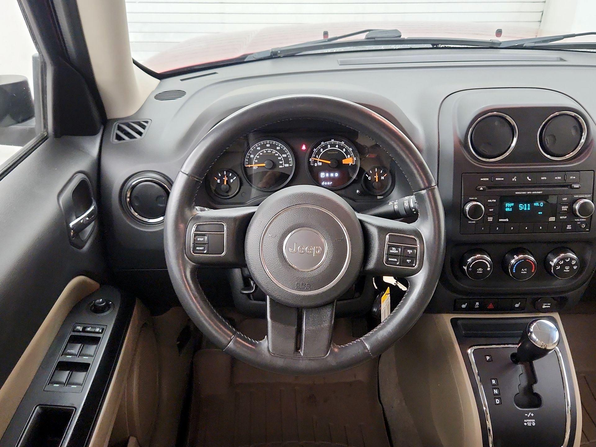 Thumbnail: 2014 Jeep Patriot - 10