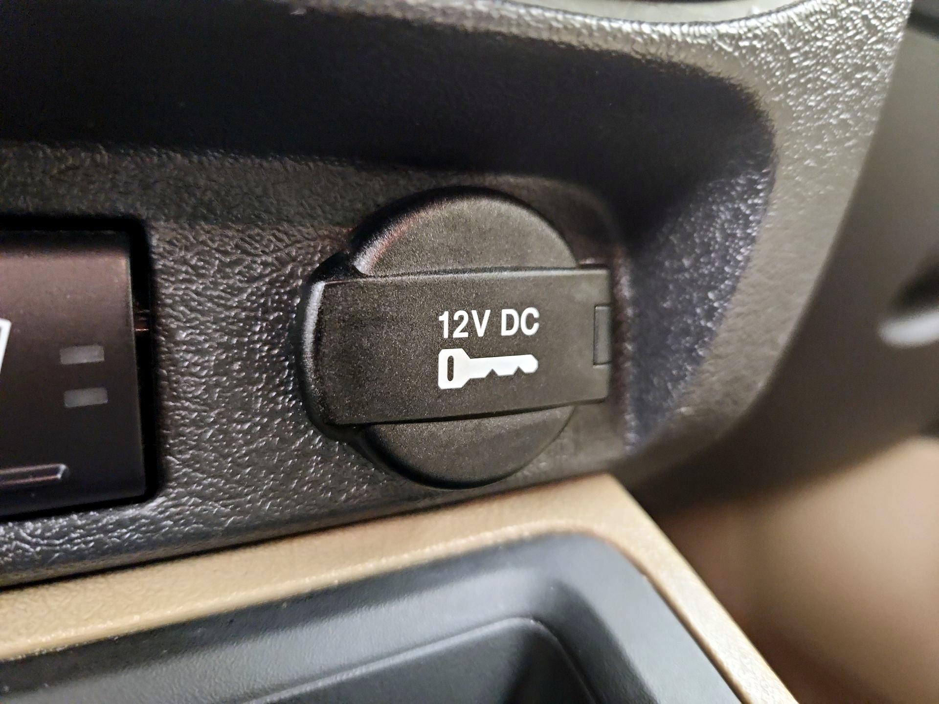 Thumbnail: 2014 Jeep Patriot - 16