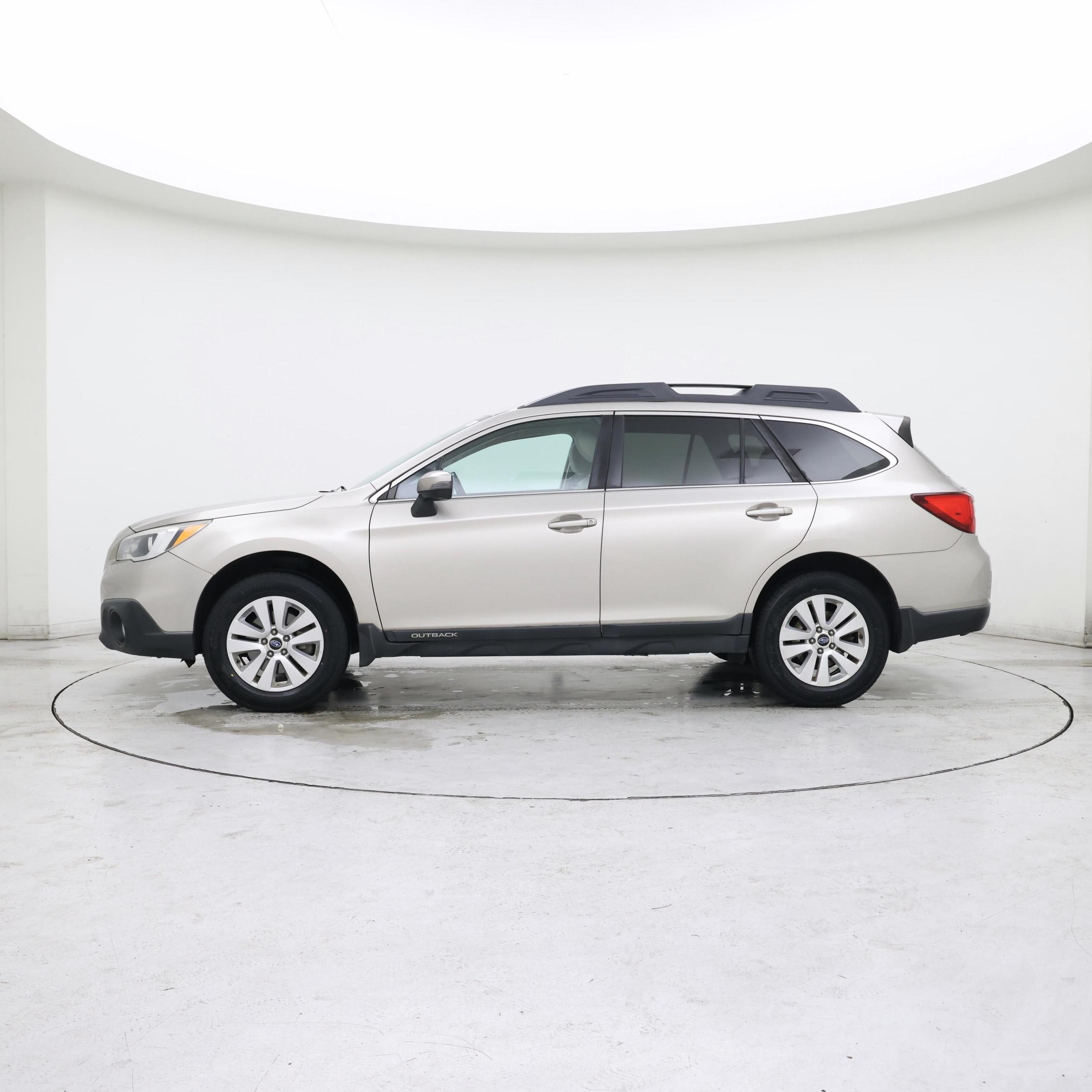 Thumbnail: 2017 Subaru Outback - 3