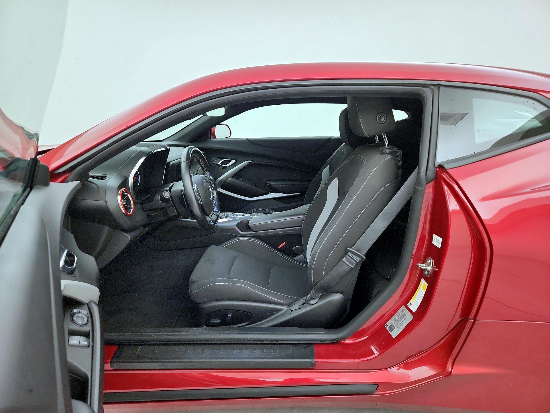 Thumbnail: 2019 Chevrolet Camaro - 11