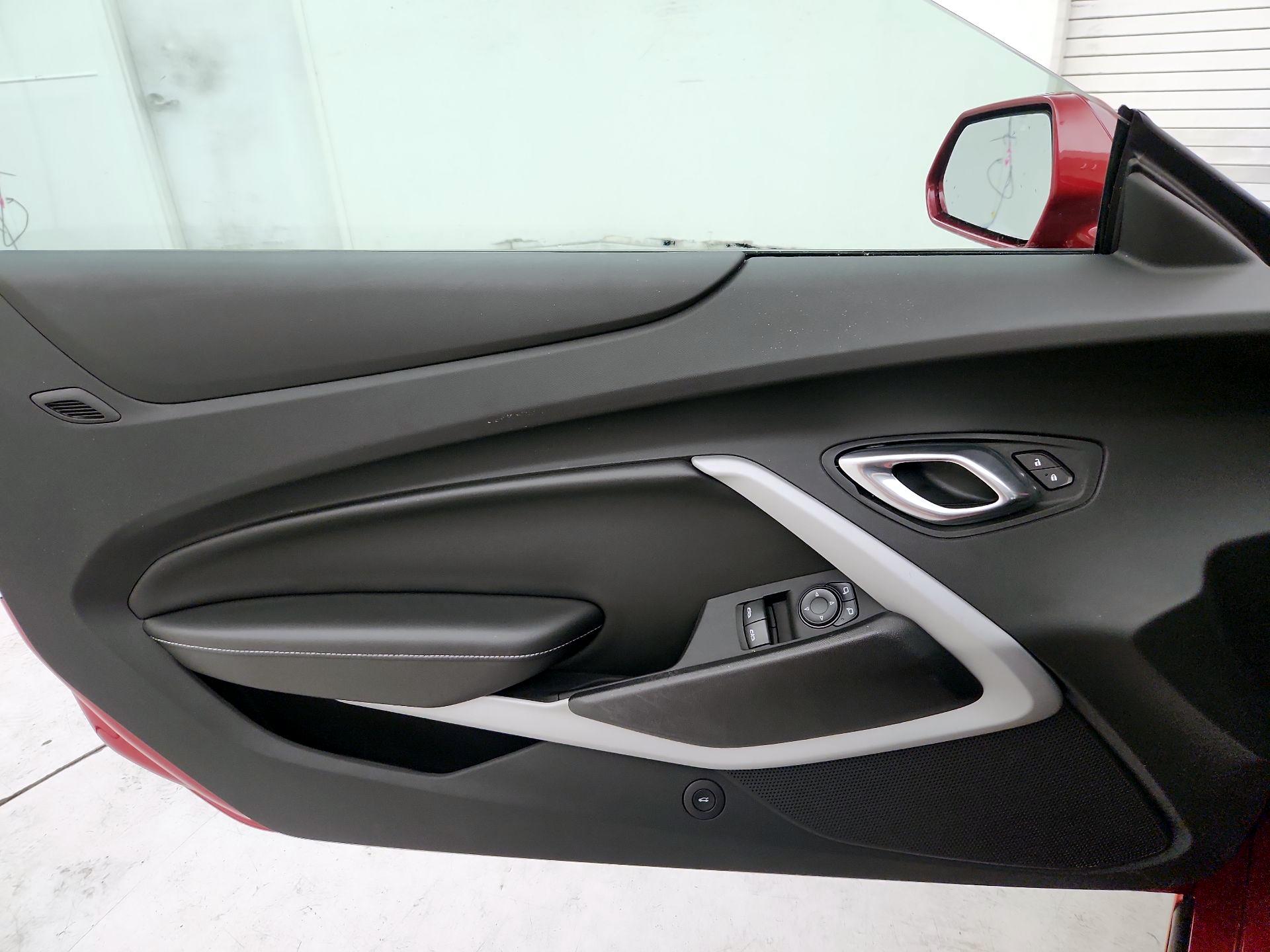 Thumbnail: 2019 Chevrolet Camaro - 12