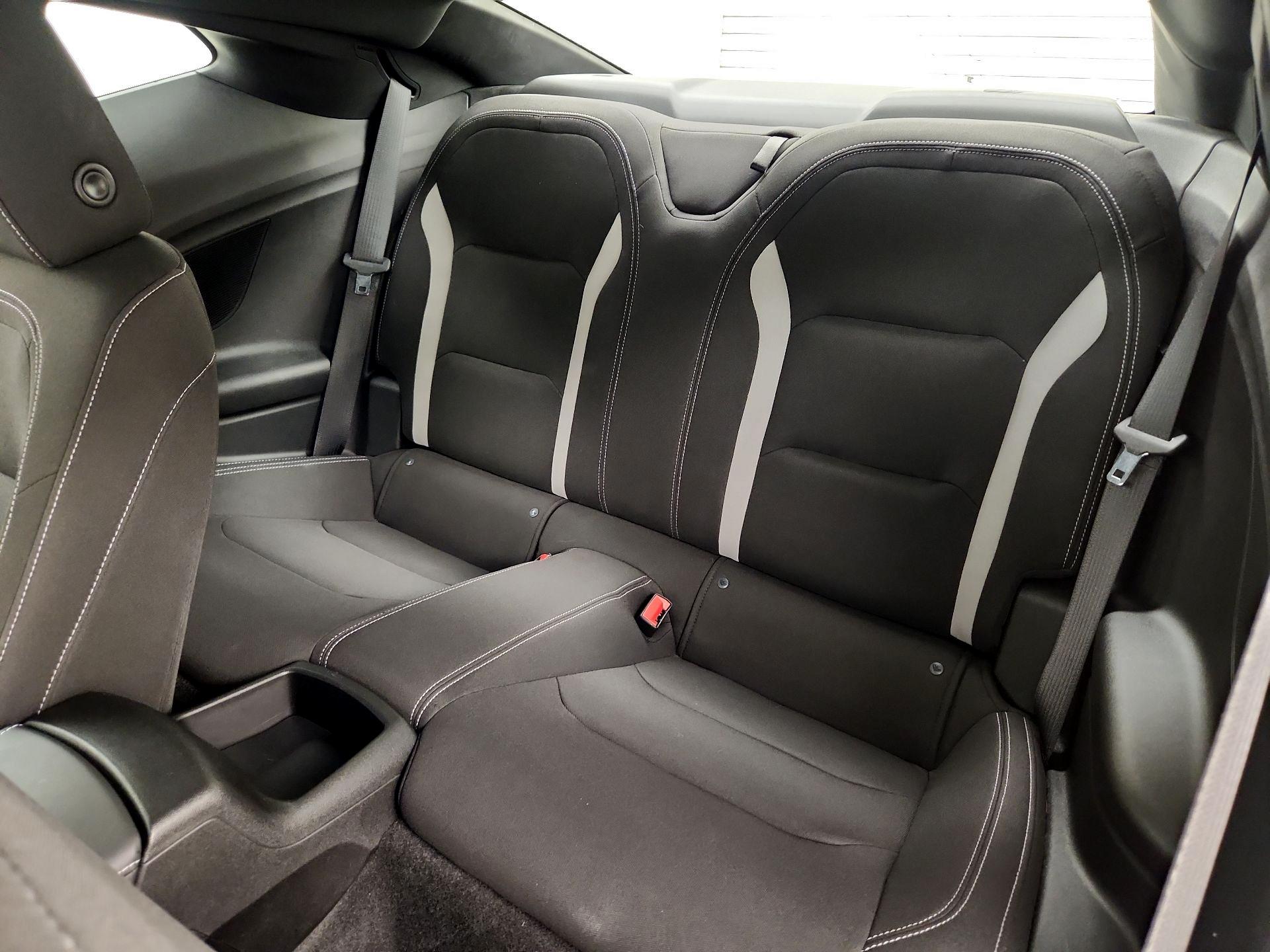 Thumbnail: 2019 Chevrolet Camaro - 18