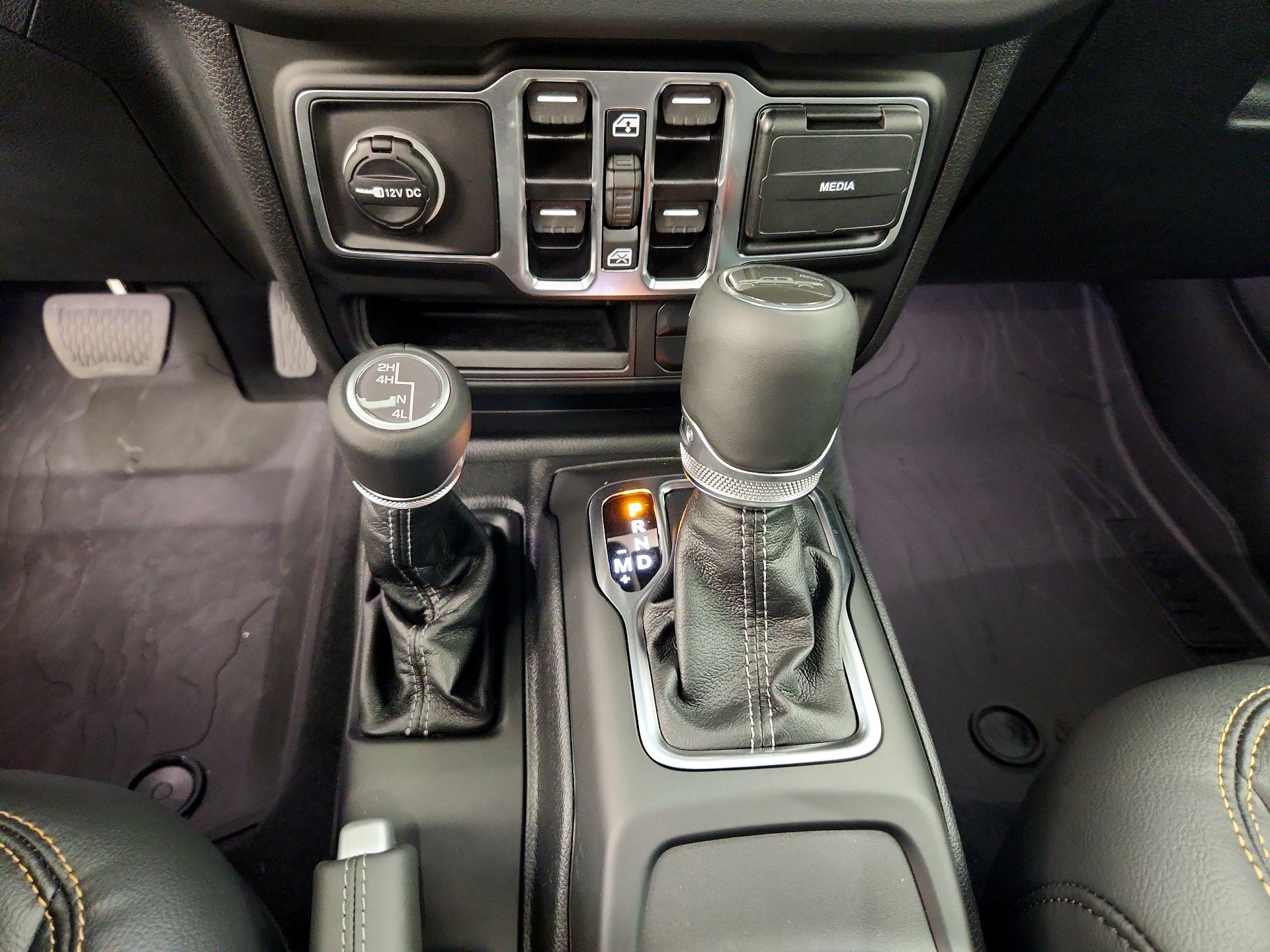 Thumbnail: 2025 Jeep Gladiator - 18