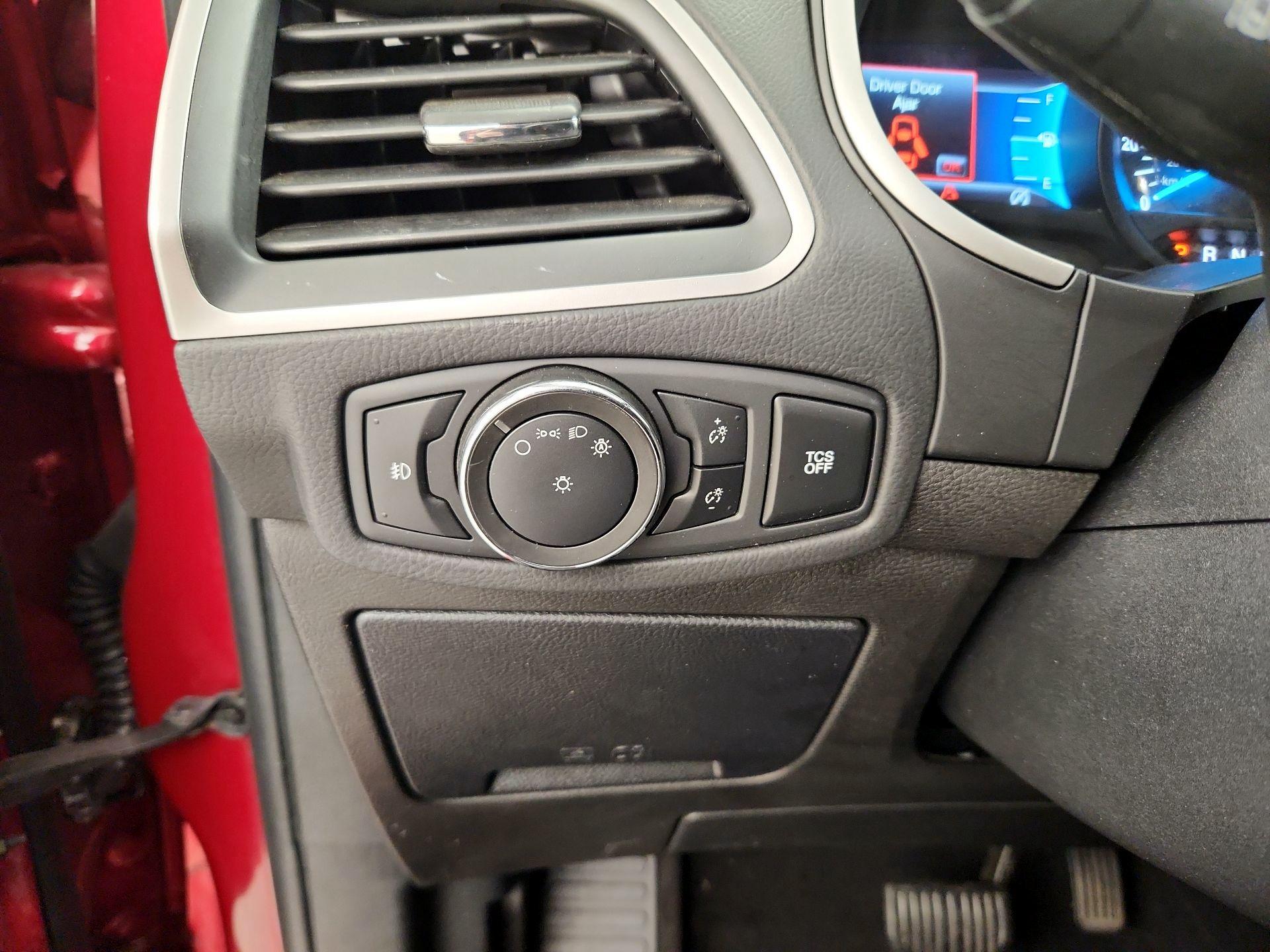 Thumbnail: 2020 Ford Edge - 13