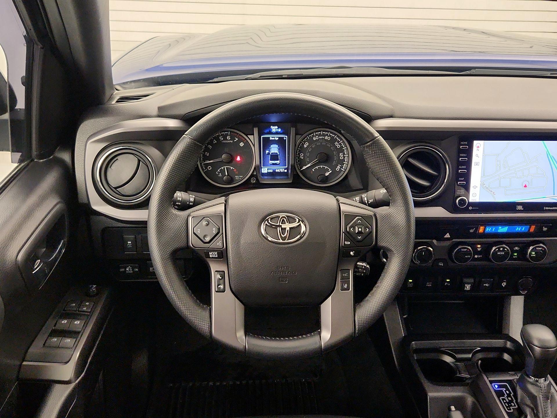 Thumbnail: 2022 Toyota Tacoma - 10