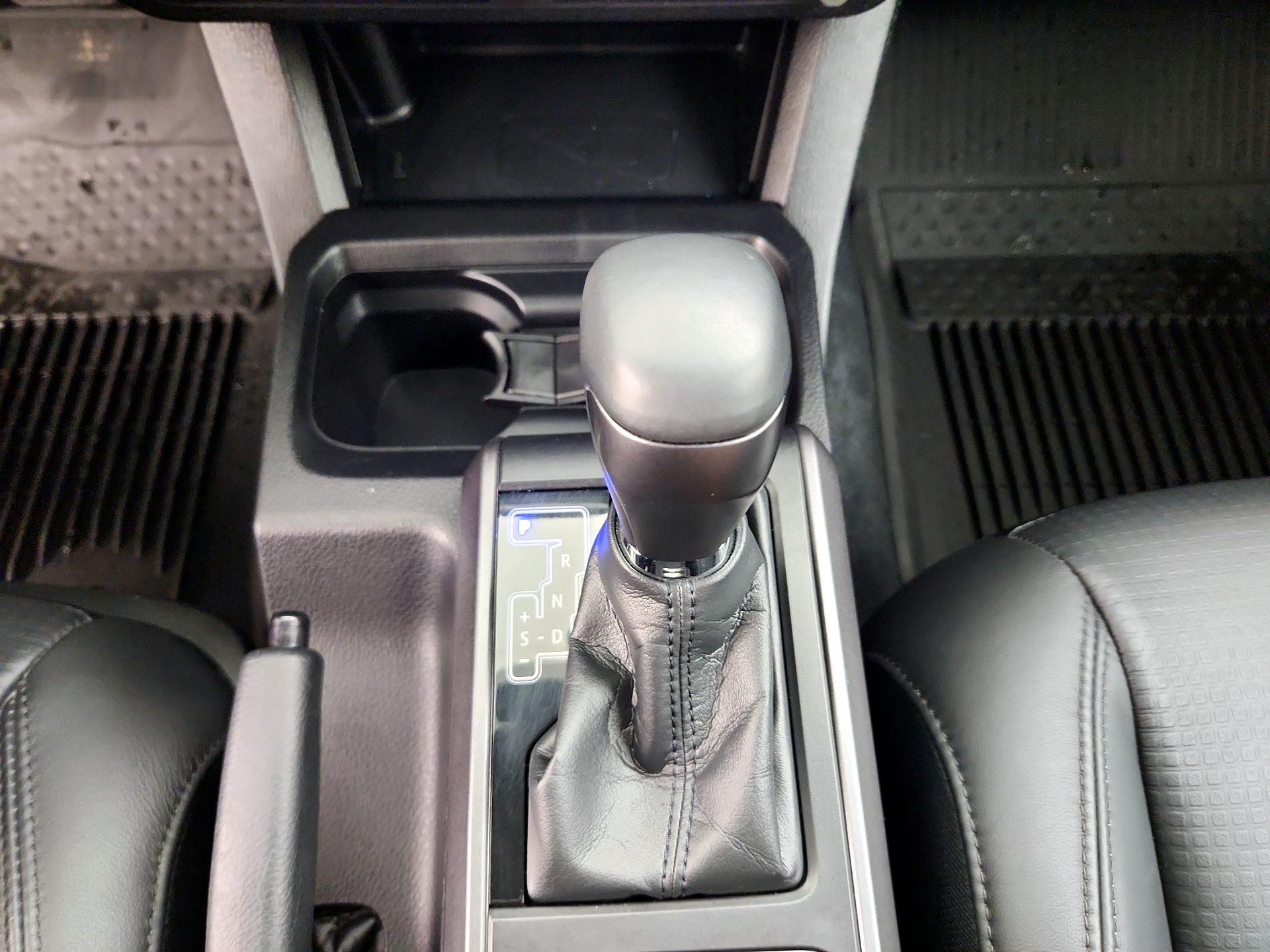 Thumbnail: 2022 Toyota Tacoma - 18