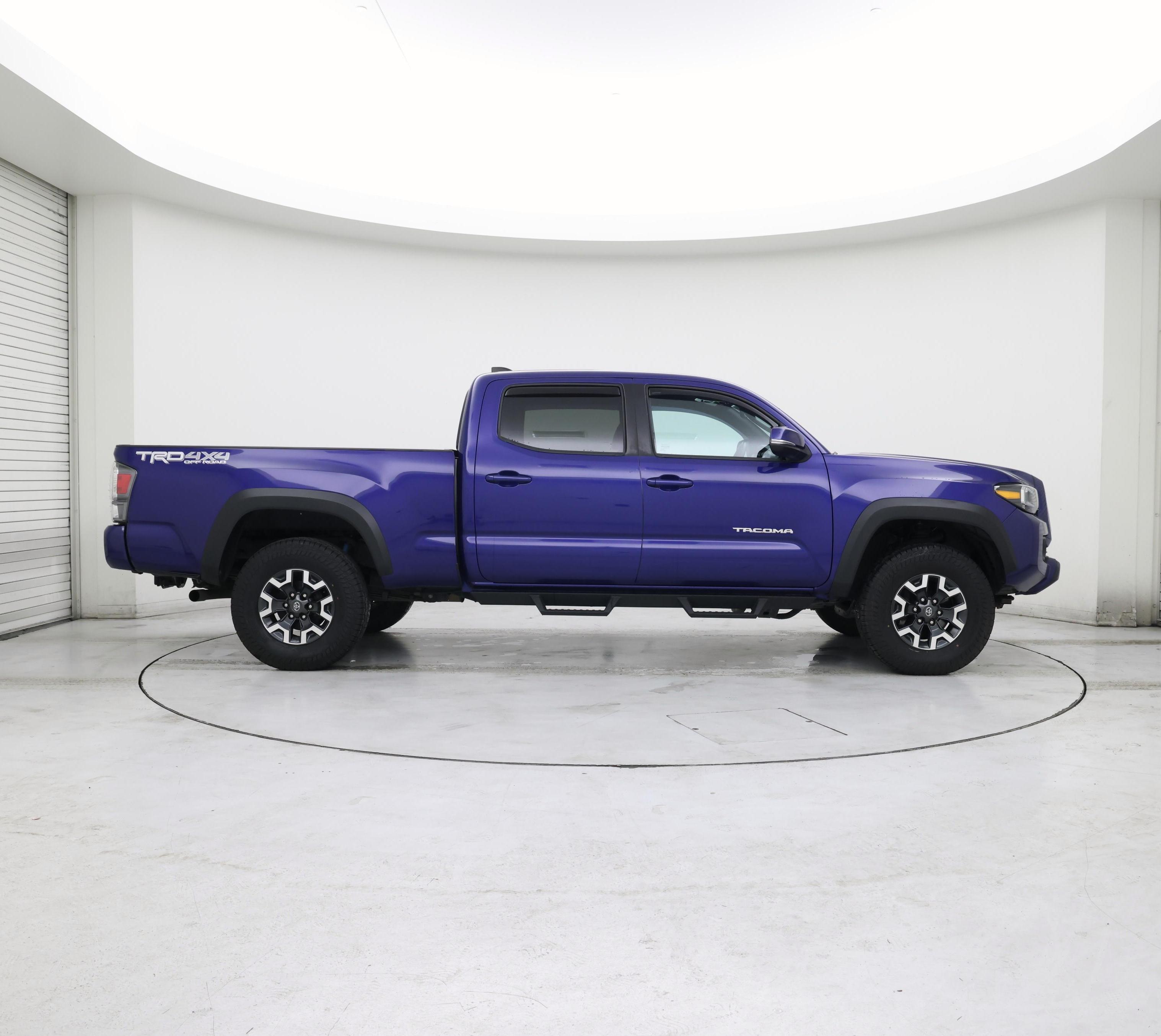 Thumbnail: 2022 Toyota Tacoma - 7