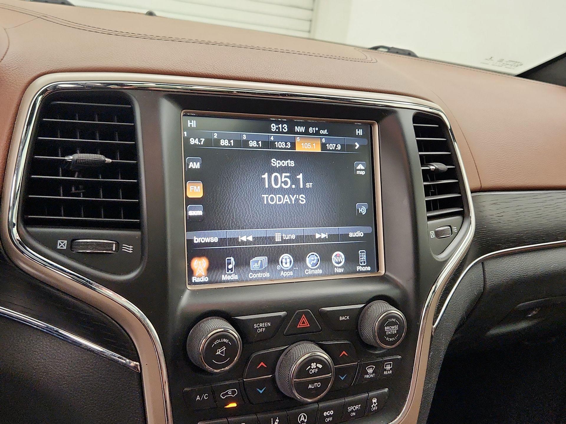 Thumbnail: 2017 Jeep Grand Cherokee - 16