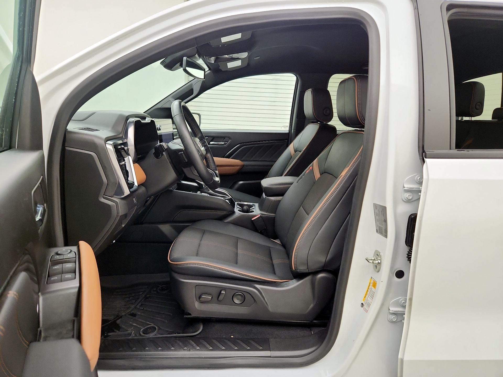 Thumbnail: 2024 GMC Canyon - 11