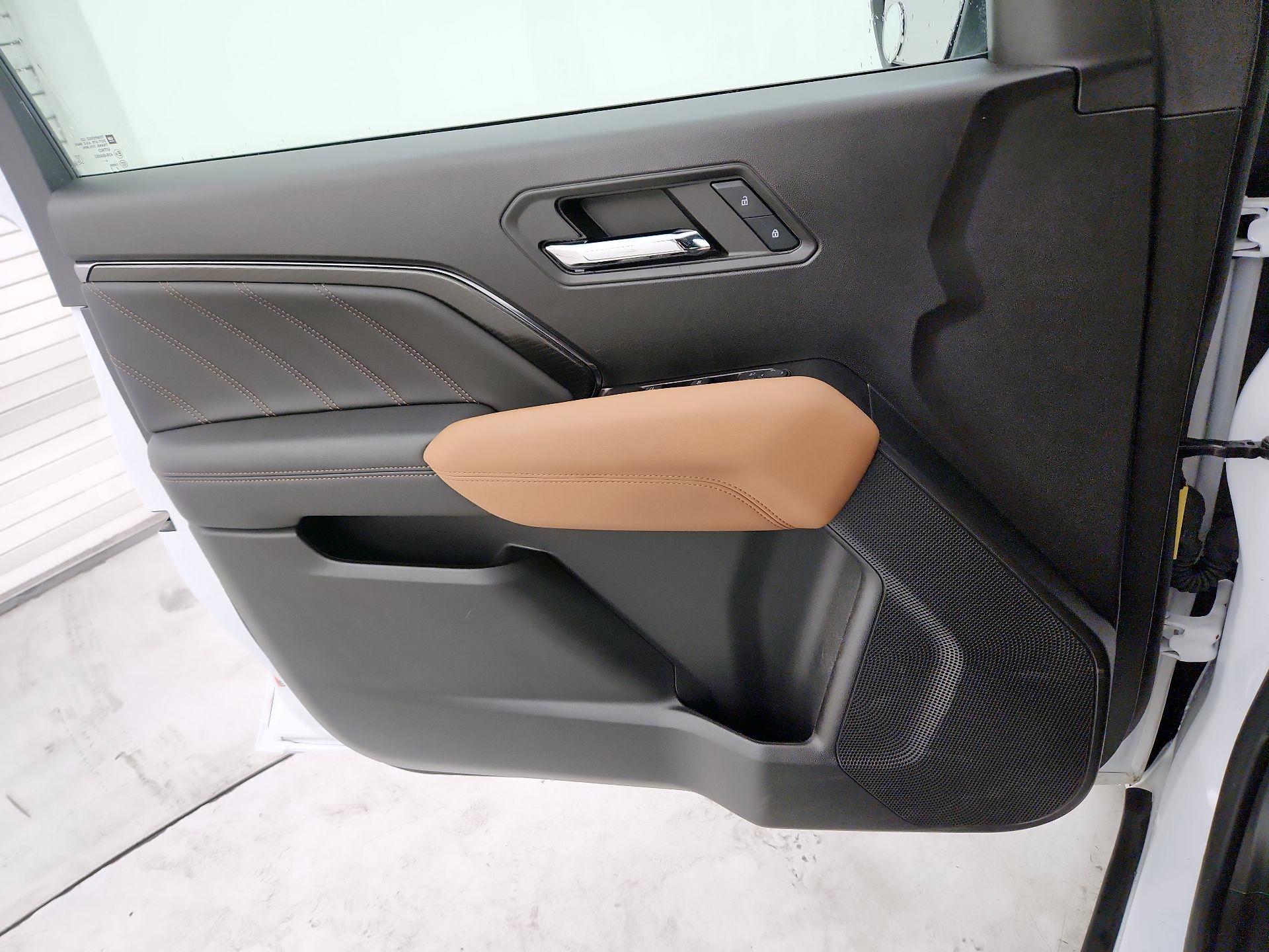 Thumbnail: 2024 GMC Canyon - 12