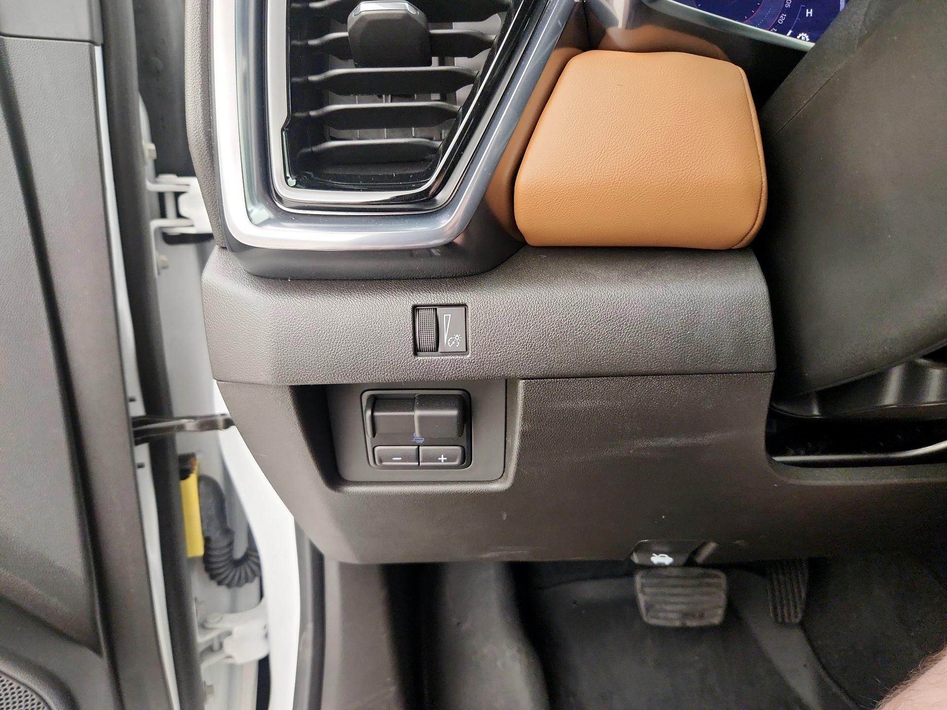 Thumbnail: 2024 GMC Canyon - 13