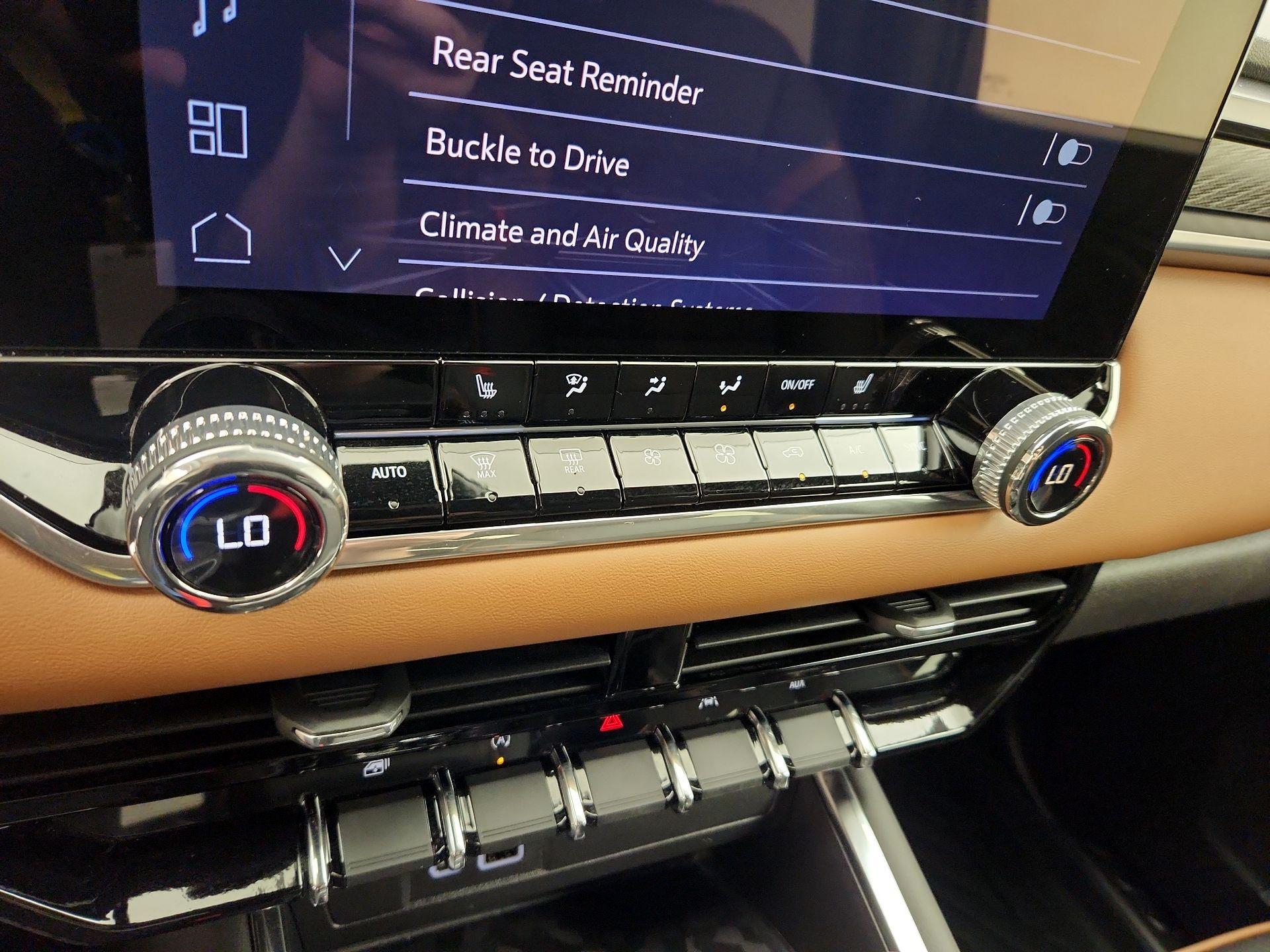 Thumbnail: 2024 GMC Canyon - 17