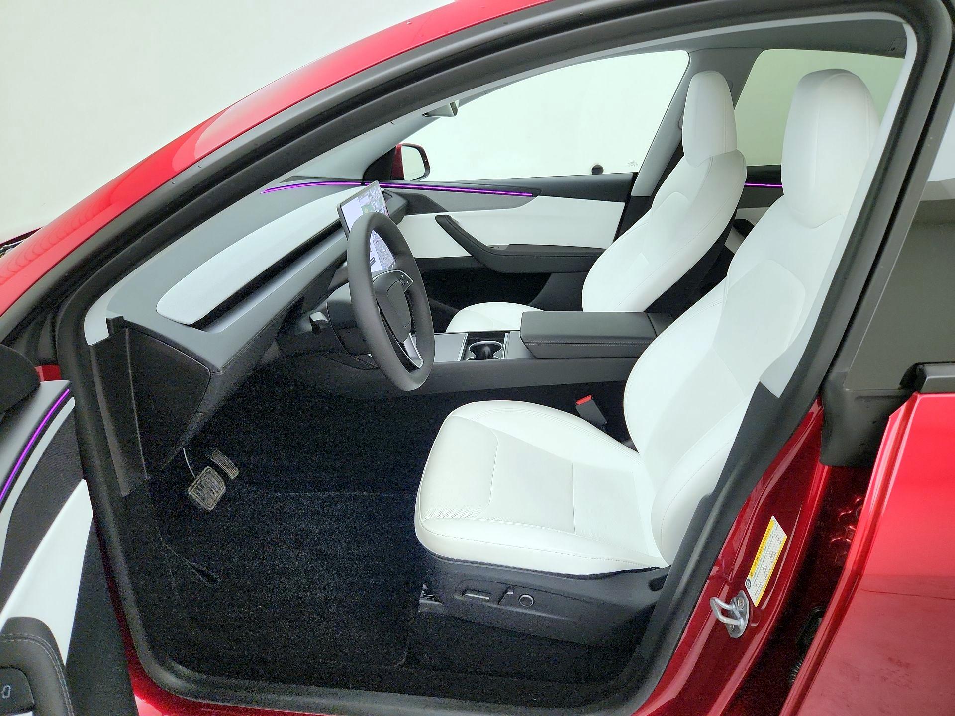 Thumbnail: 2026 Tesla Model Y - 11