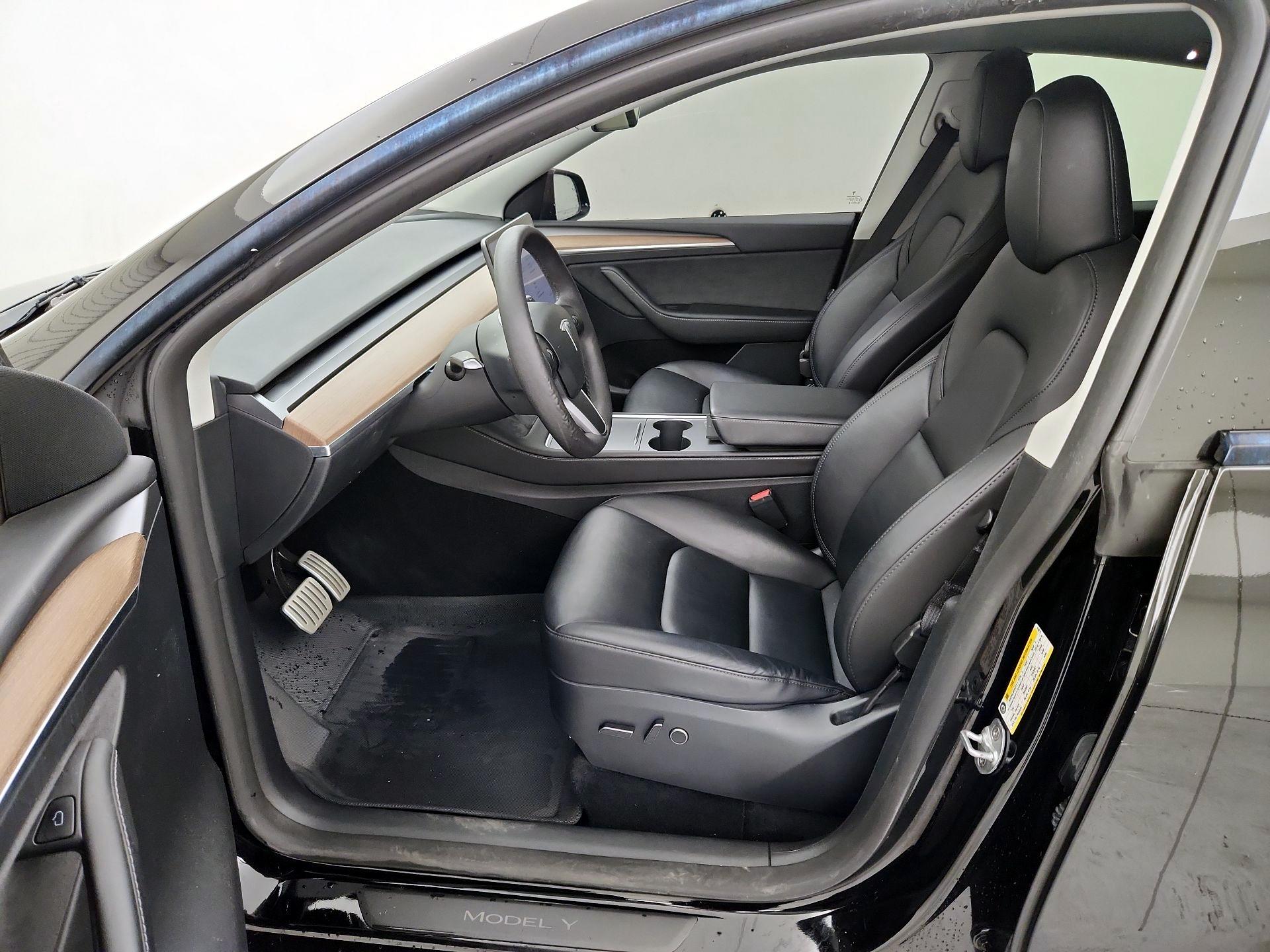 Thumbnail: 2023 Tesla Model Y - 11