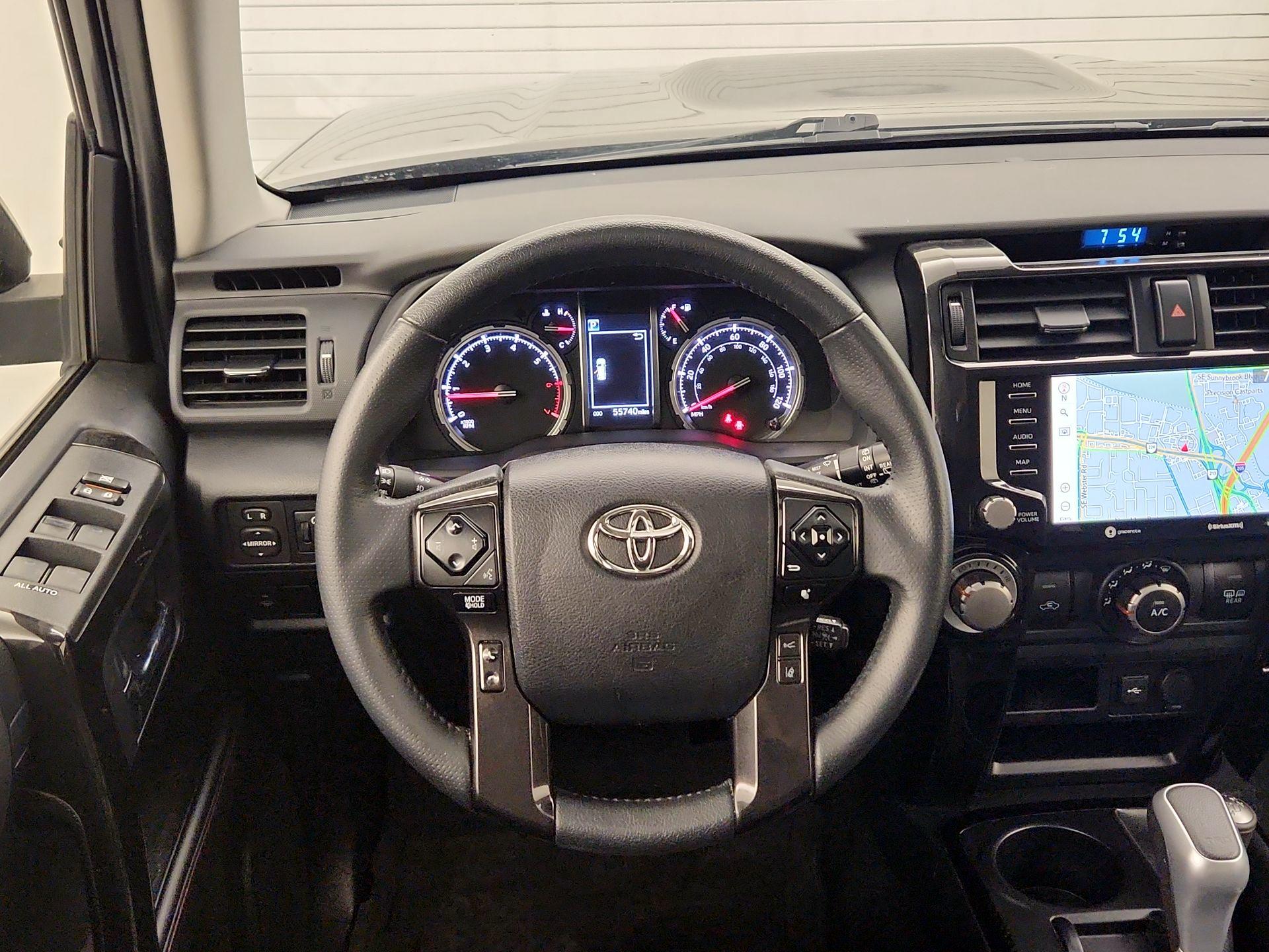 Thumbnail: 2021 Toyota 4Runner - 10
