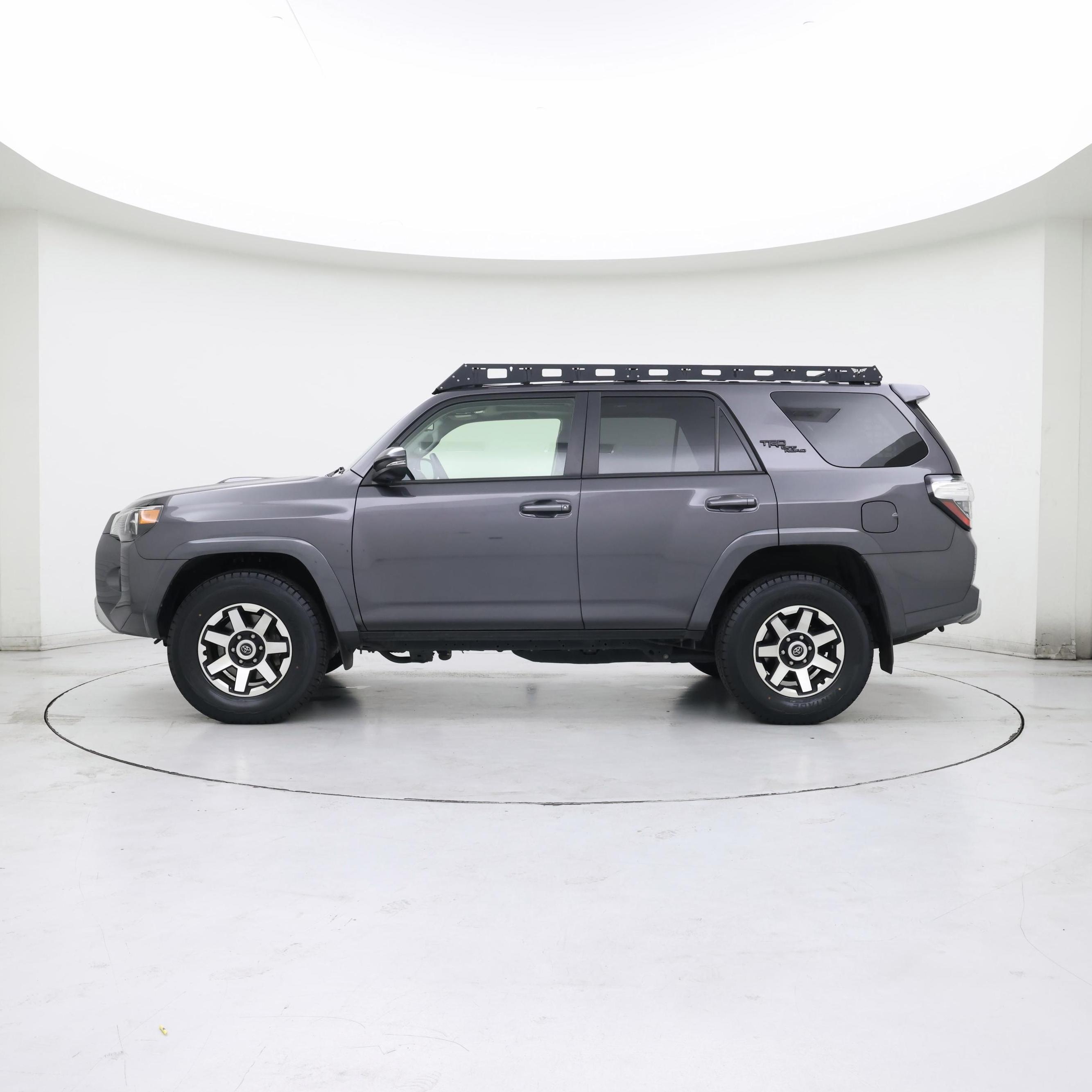 Thumbnail: 2021 Toyota 4Runner - 3