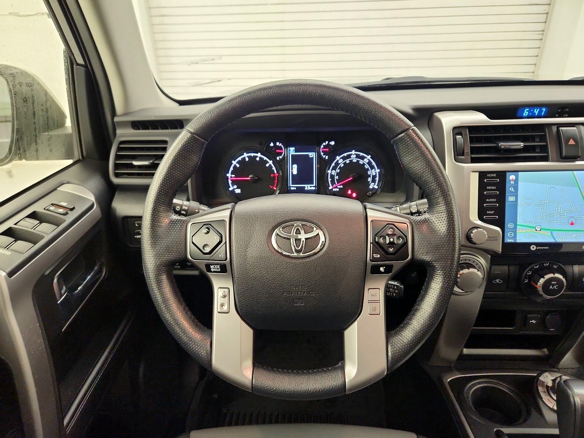 Thumbnail: 2023 Toyota 4Runner - 10