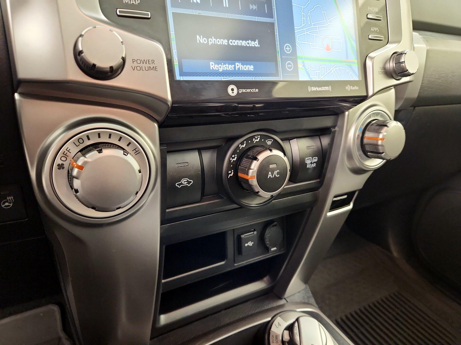 Thumbnail: 2023 Toyota 4Runner - 17