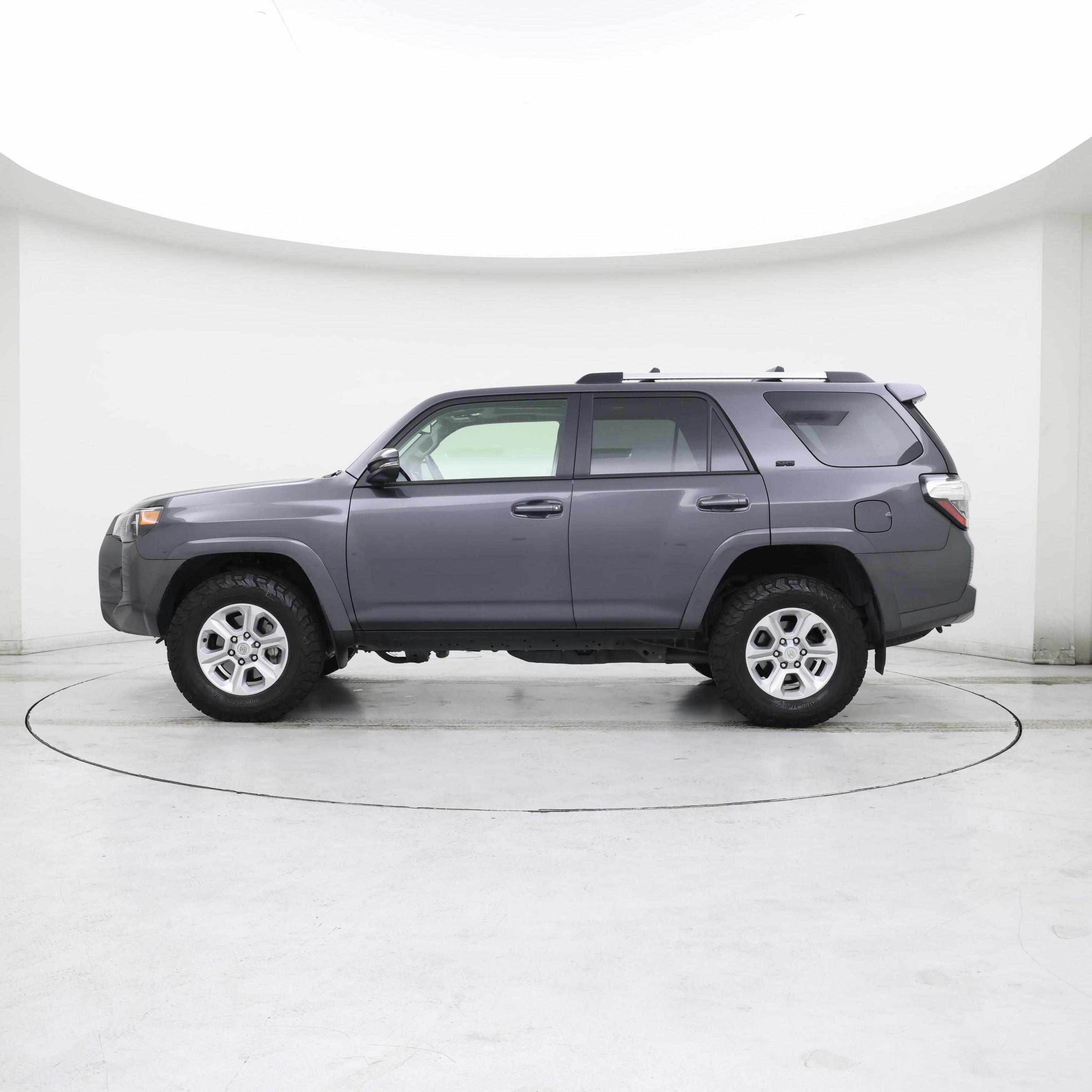 Thumbnail: 2023 Toyota 4Runner - 3