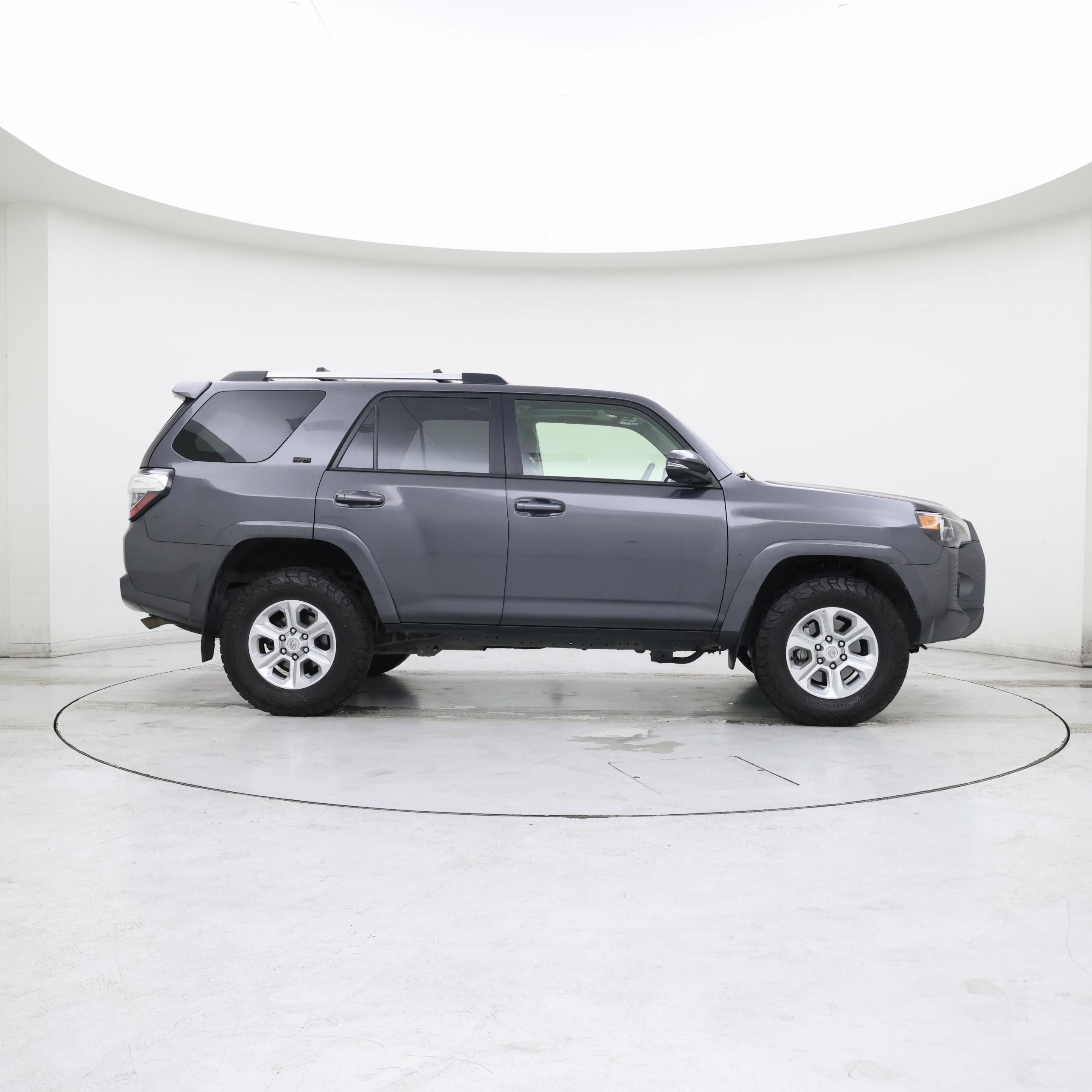 Thumbnail: 2023 Toyota 4Runner - 7
