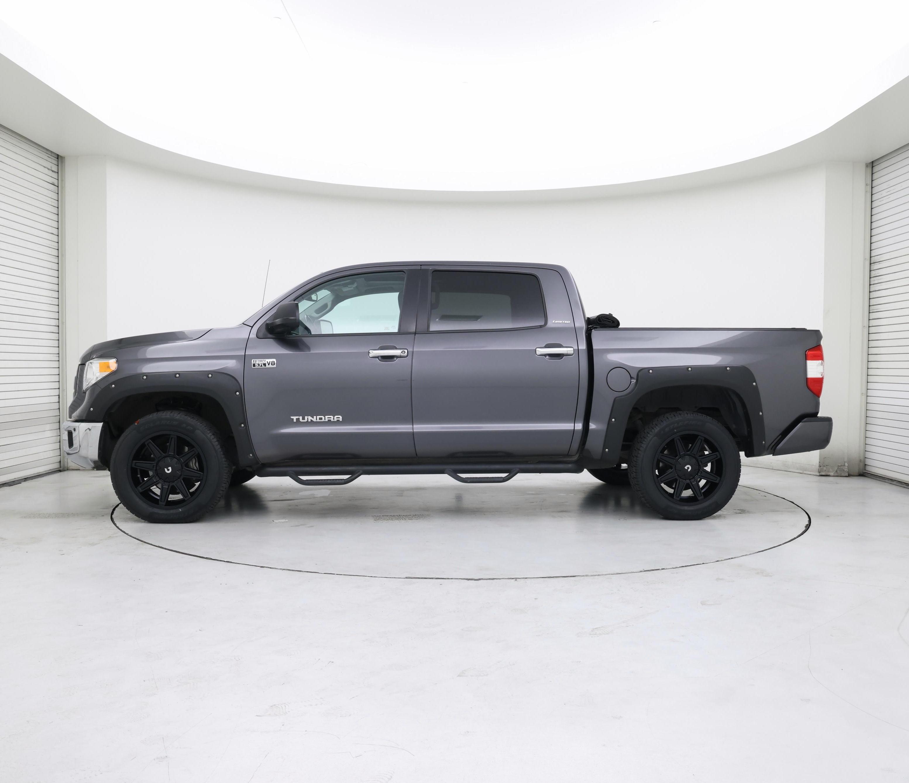 Thumbnail: 2017 Toyota Tundra - 3