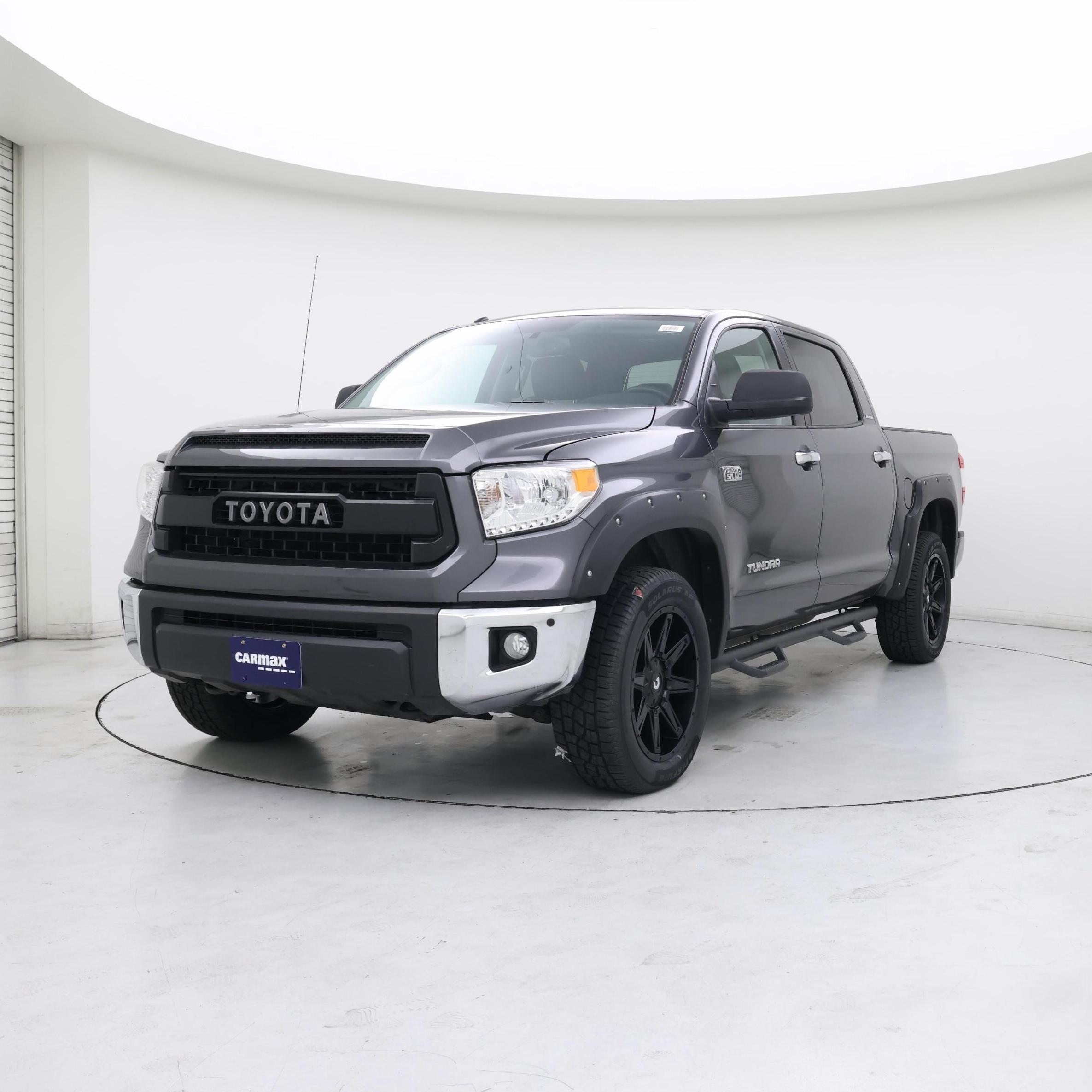 Thumbnail: 2017 Toyota Tundra - 4