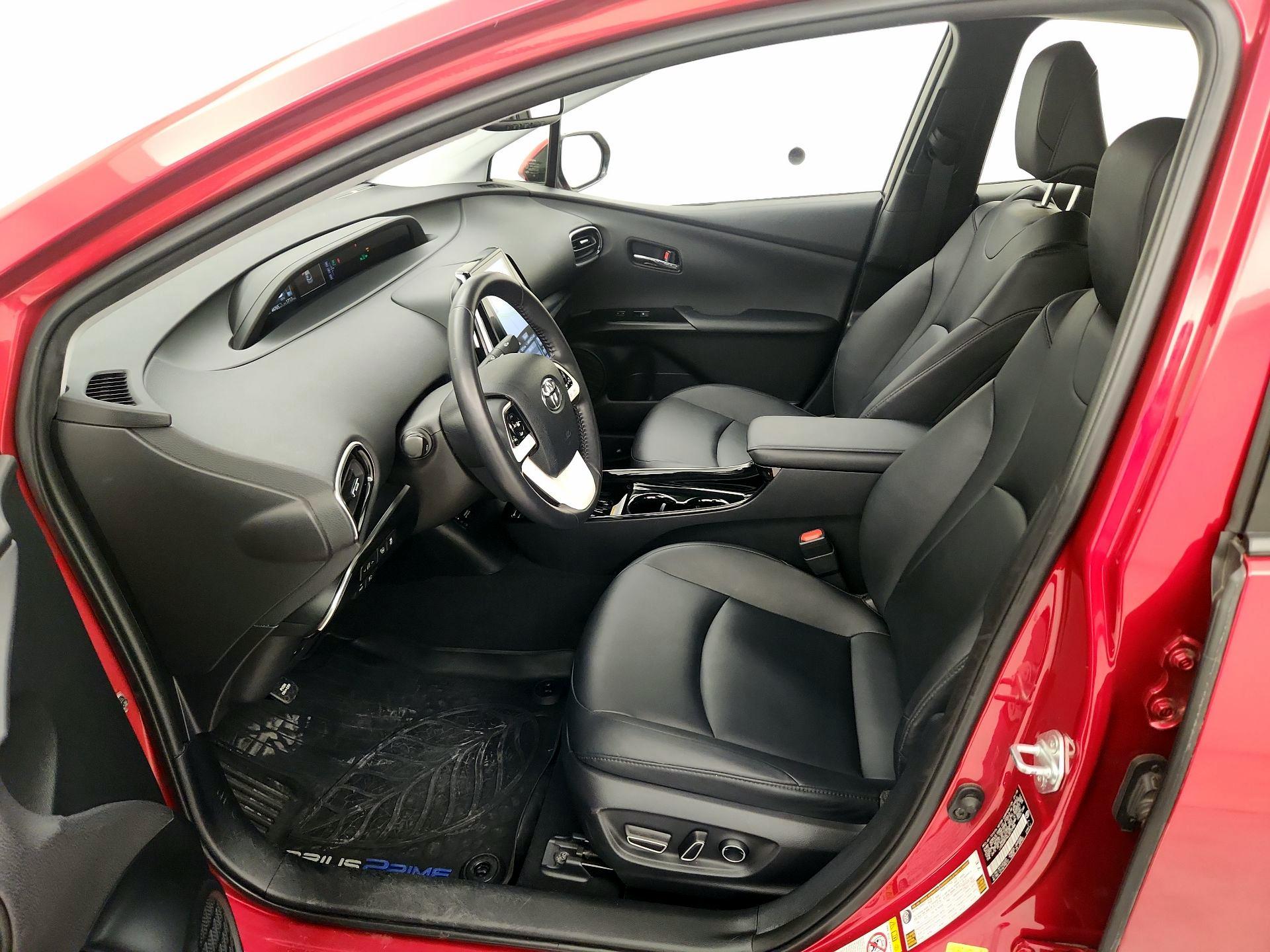 Thumbnail: 2018 Toyota Prius Prime - 11